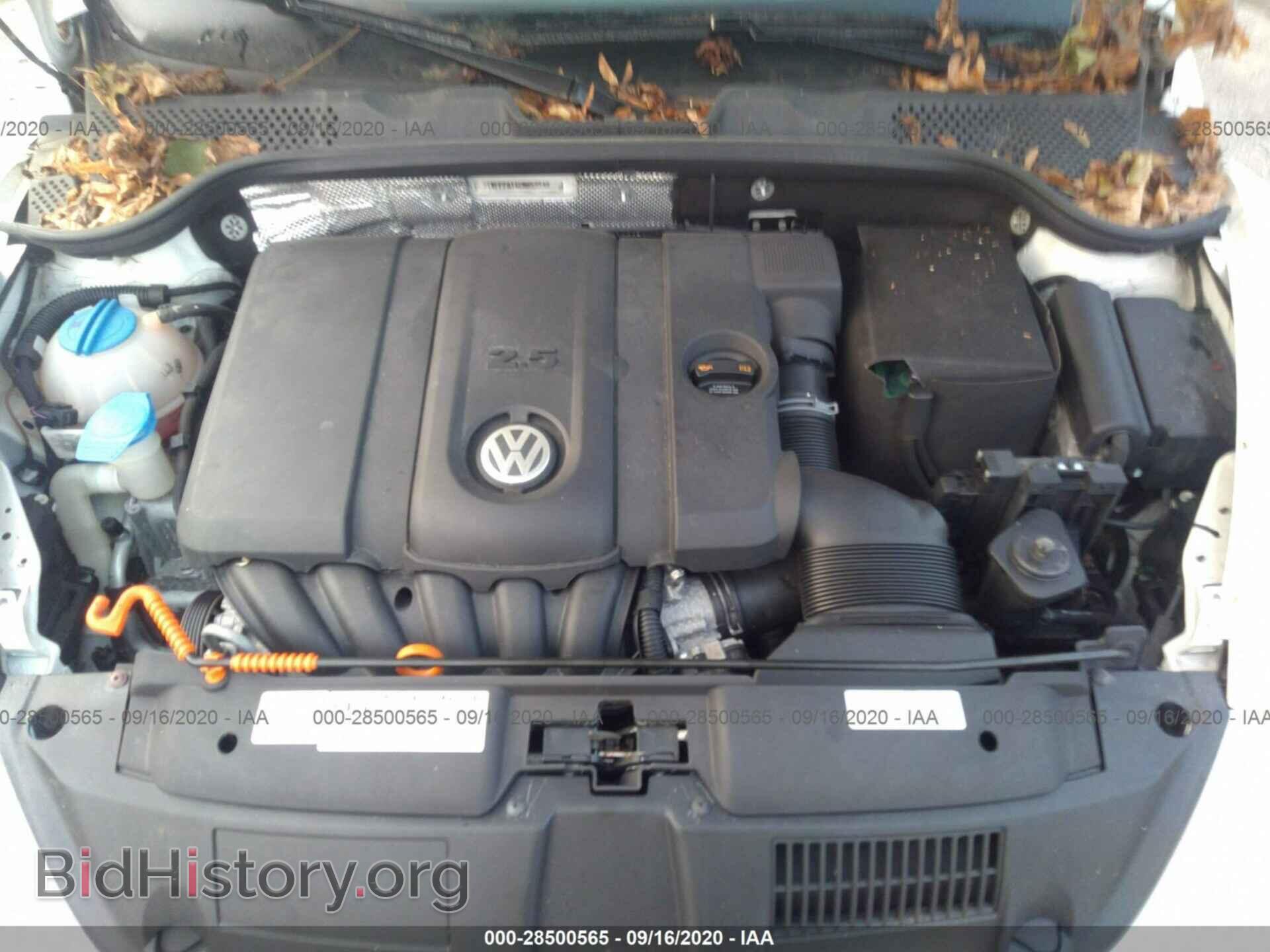 2012 VOLKSWAGEN BEETLE - VIN: 3VWFP7AT4CM653713 - Фото 10