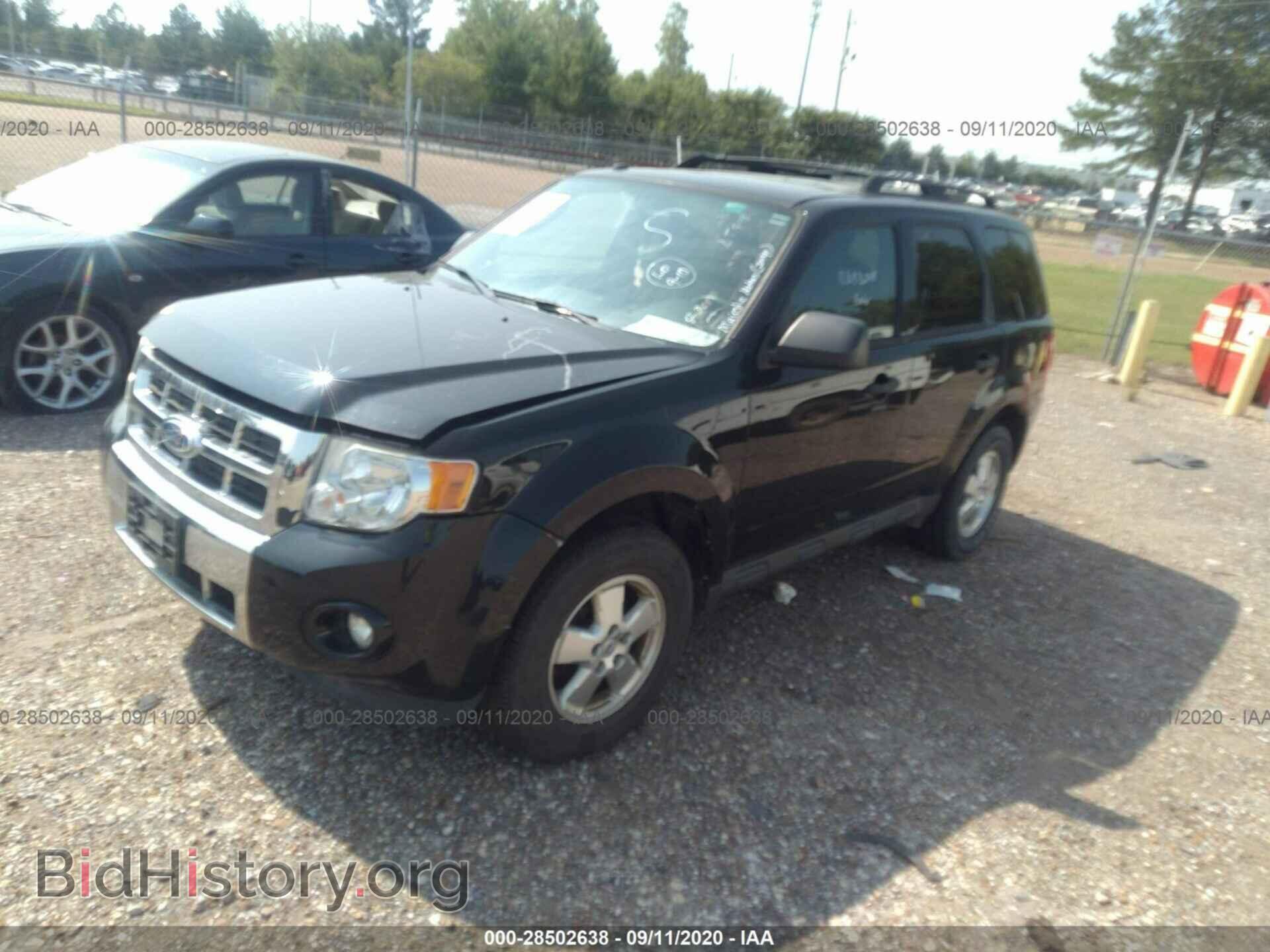 2011 FORD ESCAPE - VIN: 1FMCU9D75BKB36818 - Фото 2