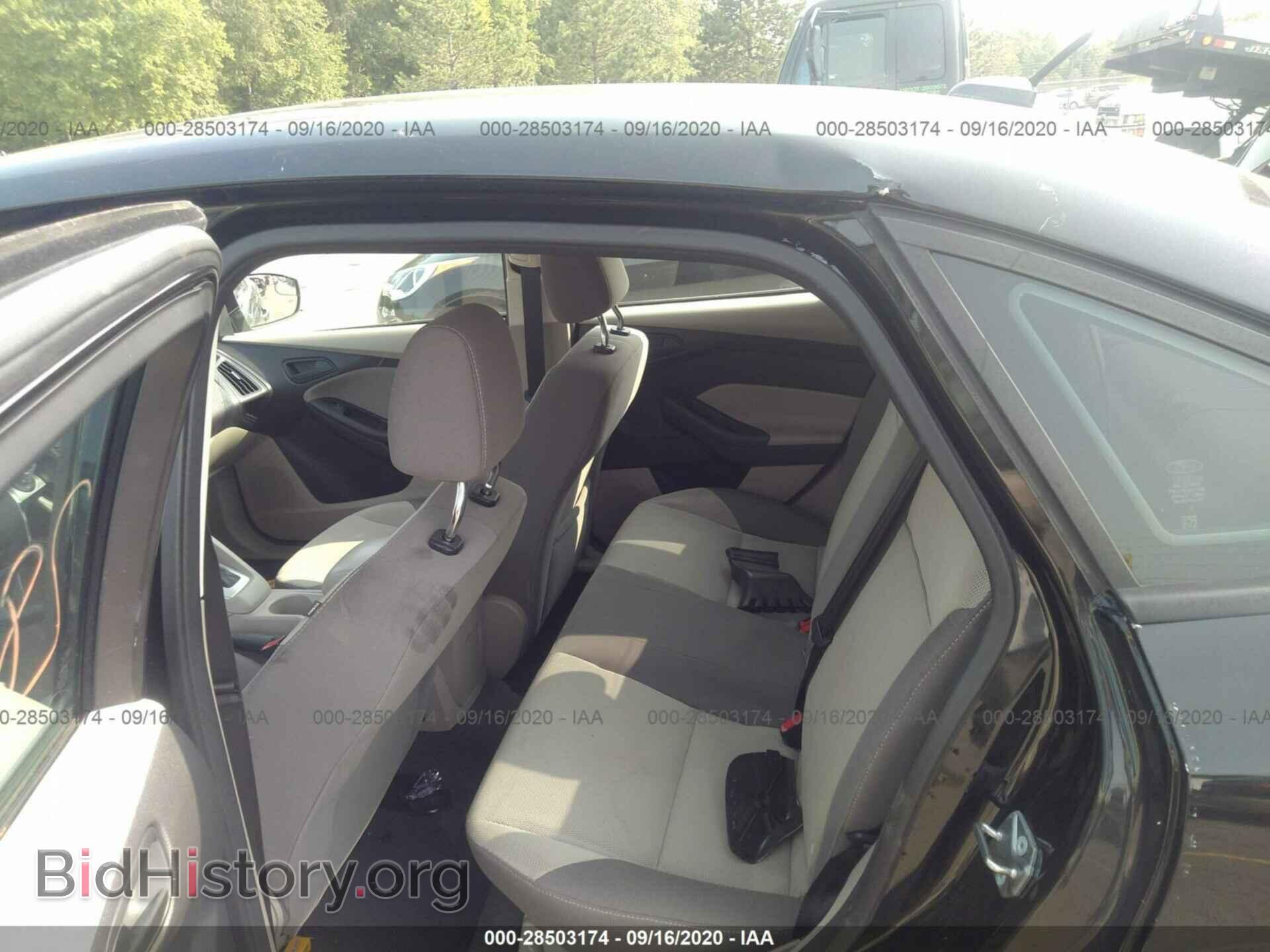 2012 FORD FOCUS - VIN: 1FAHP3F22CL137765 - Photo 8
