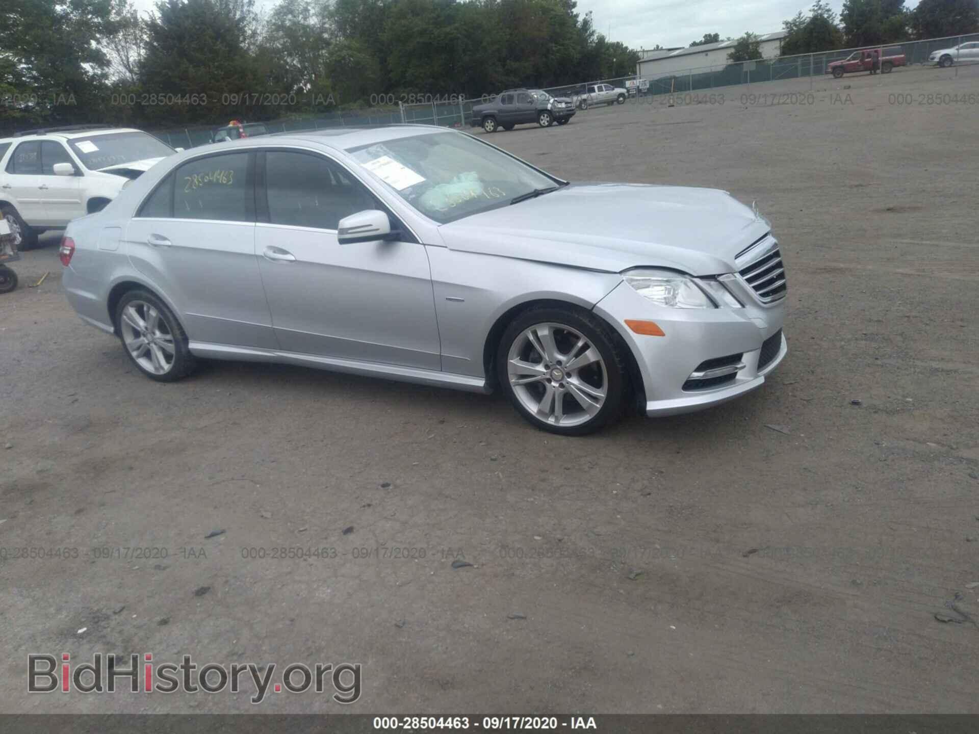 Photo WDDHF8JB1CA549081 - MERCEDES-BENZ E-CLASS 2012