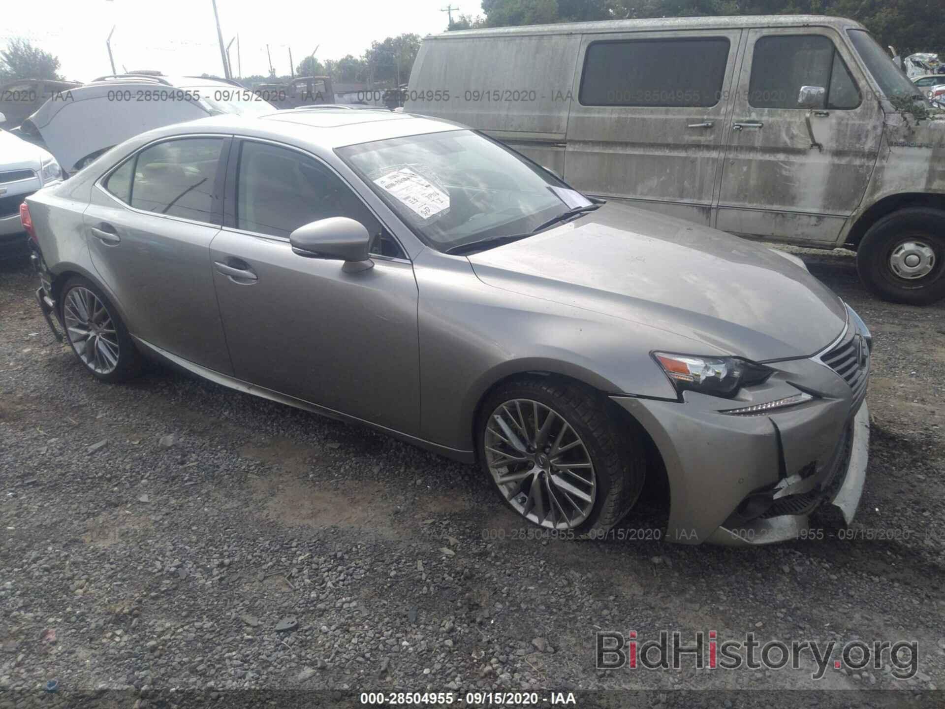 Photo JTHBA1D21G5019210 - LEXUS IS 200T 2016