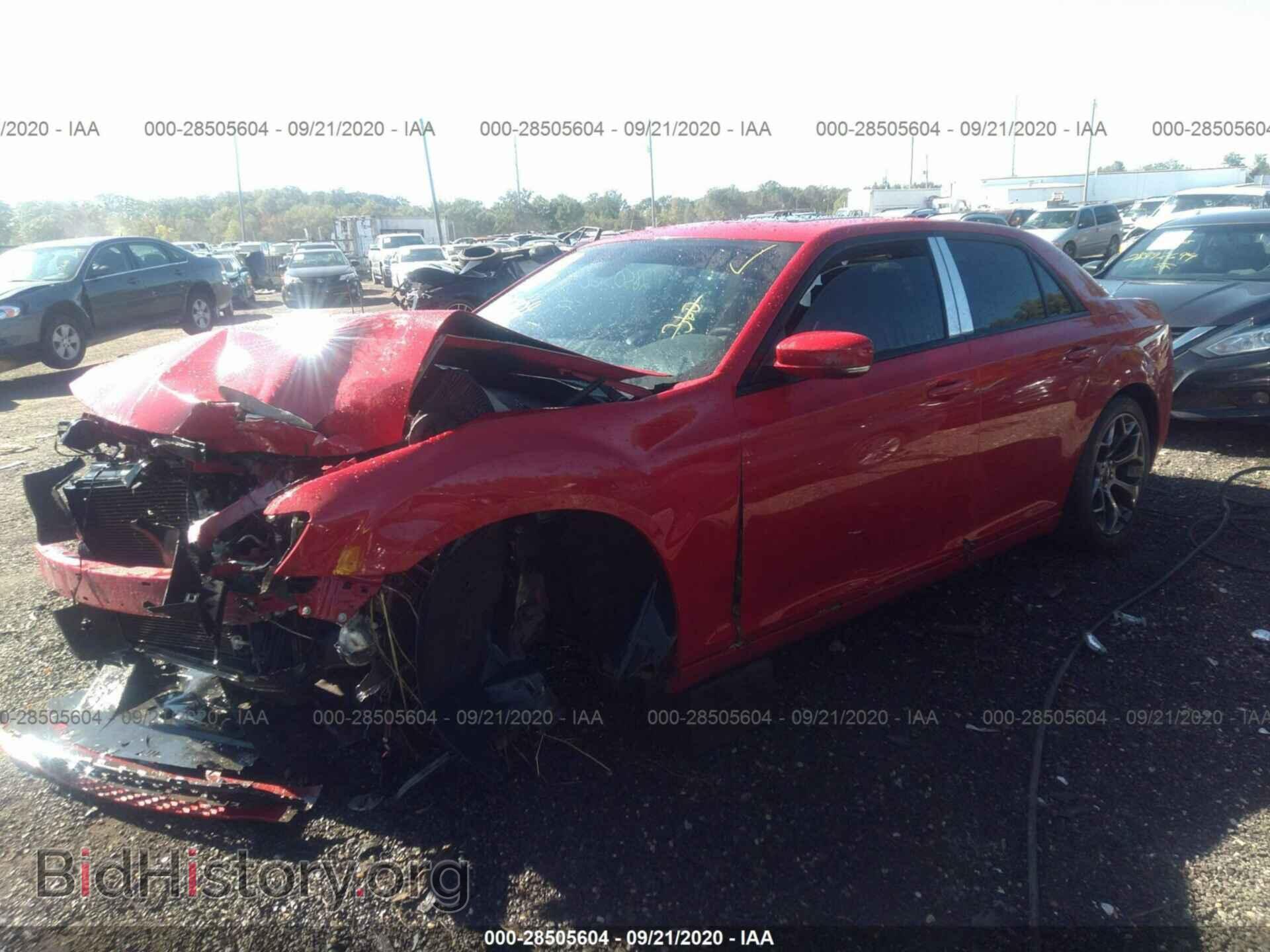 2015 CHRYSLER 300 - VIN: 2C3CCABG5FH802430 - Фото 2