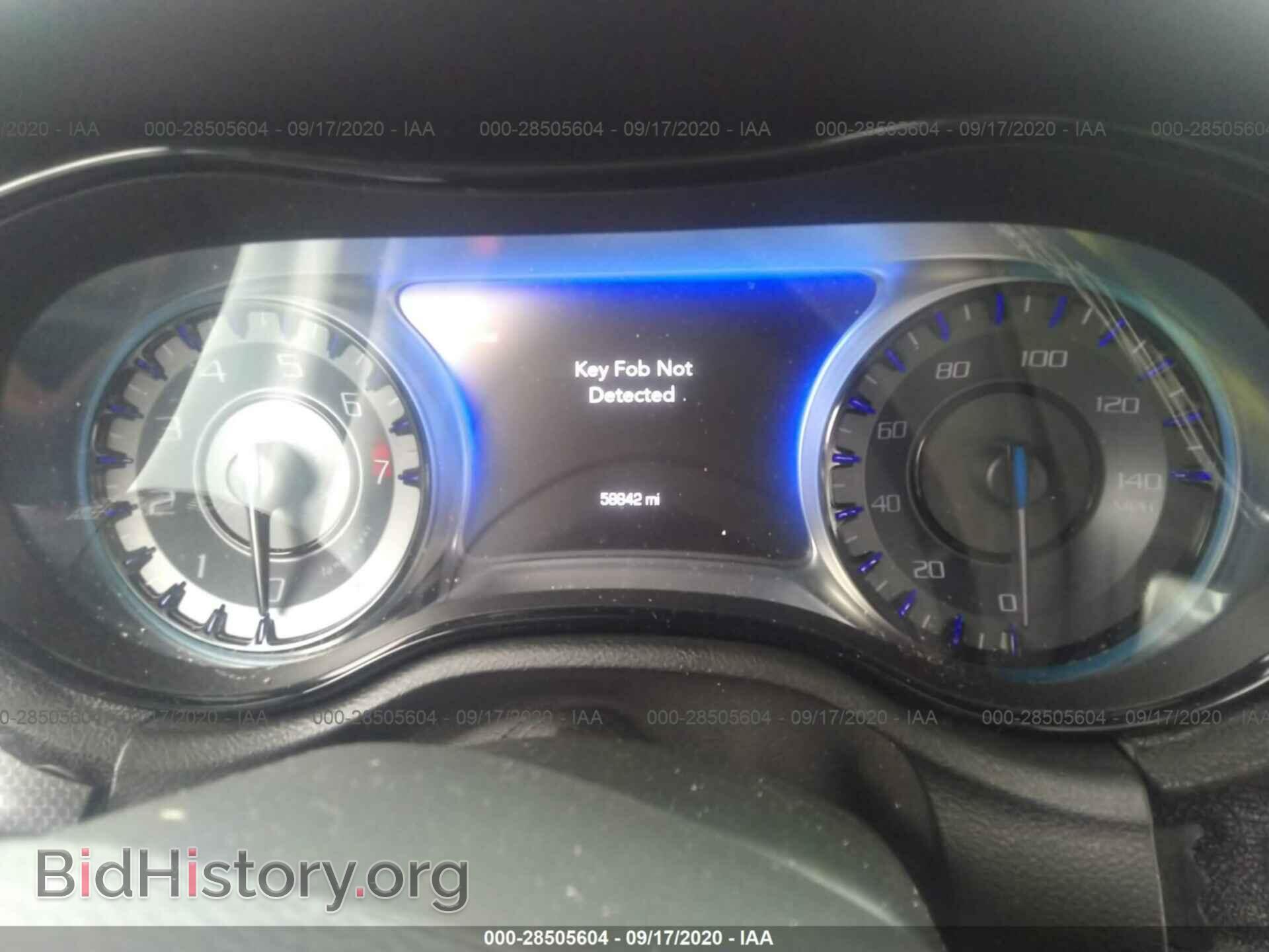 2015 CHRYSLER 300 - VIN: 2C3CCABG5FH802430 - Фото 7