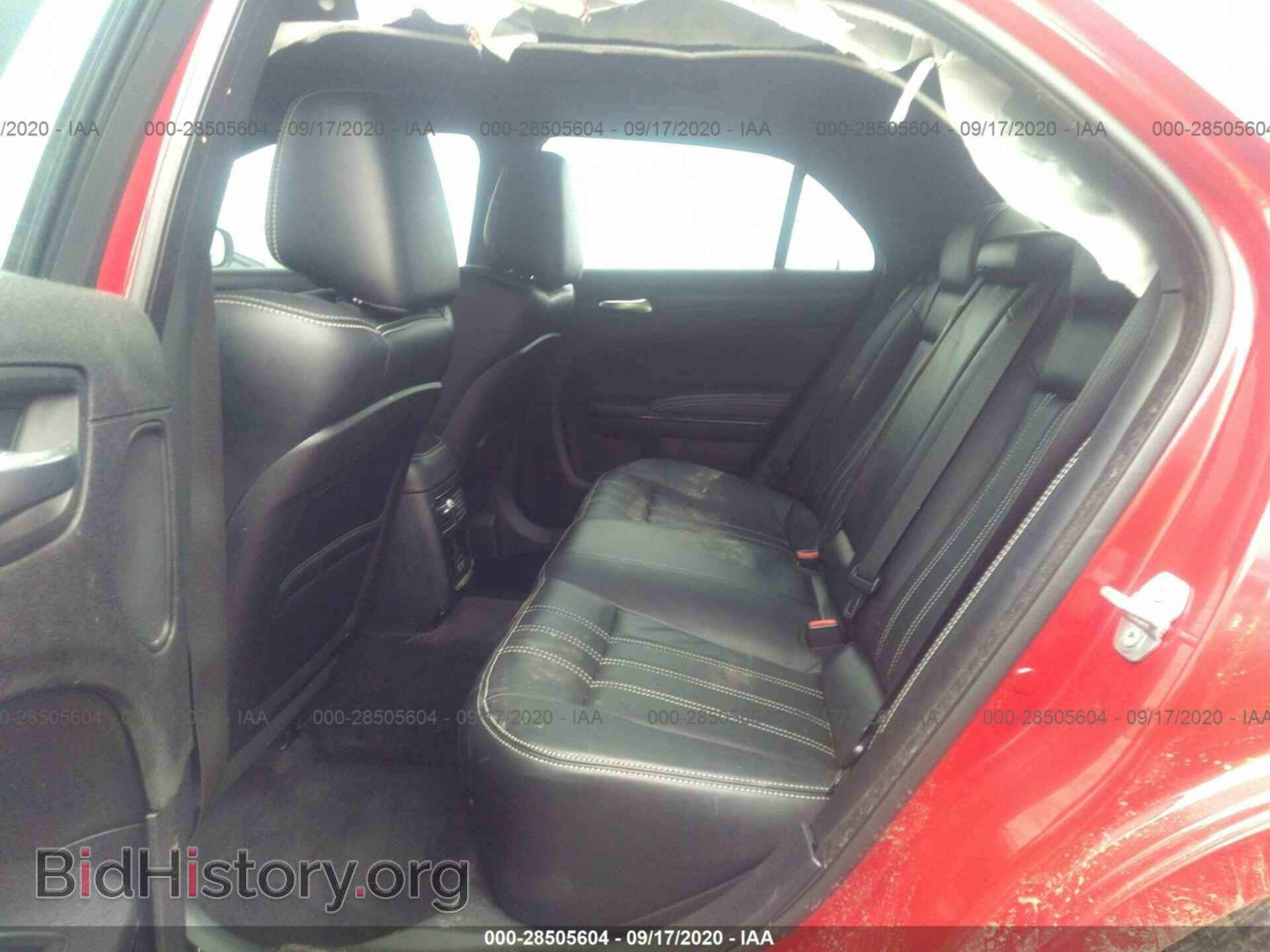 2015 CHRYSLER 300 - VIN: 2C3CCABG5FH802430 - Фото 8