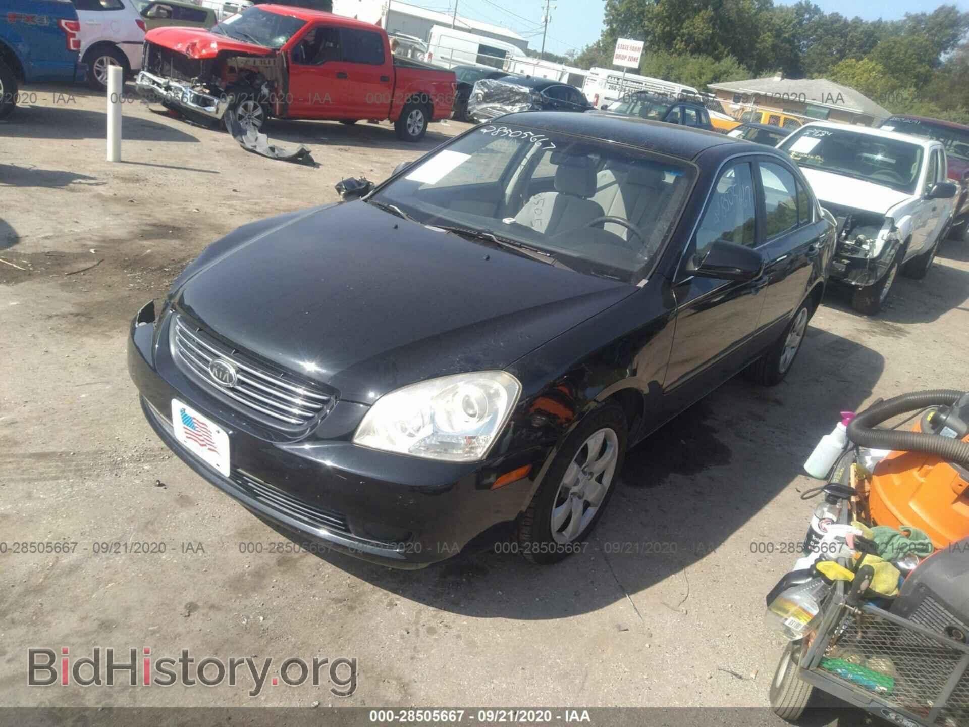 2008 KIA OPTIMA - VIN: KNAGE123785255821 - Фото 2