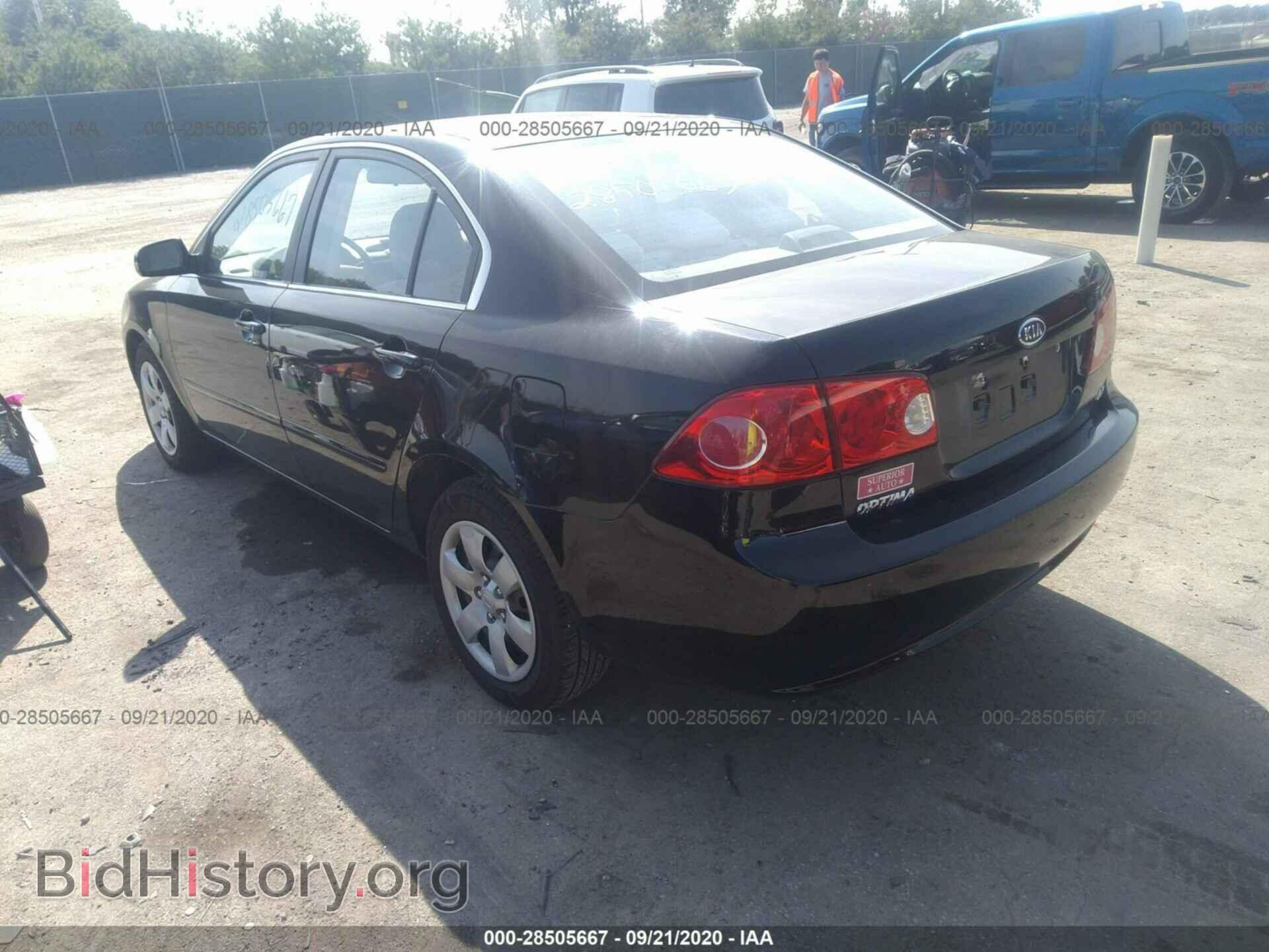 2008 KIA OPTIMA - VIN: KNAGE123785255821 - Фото 3