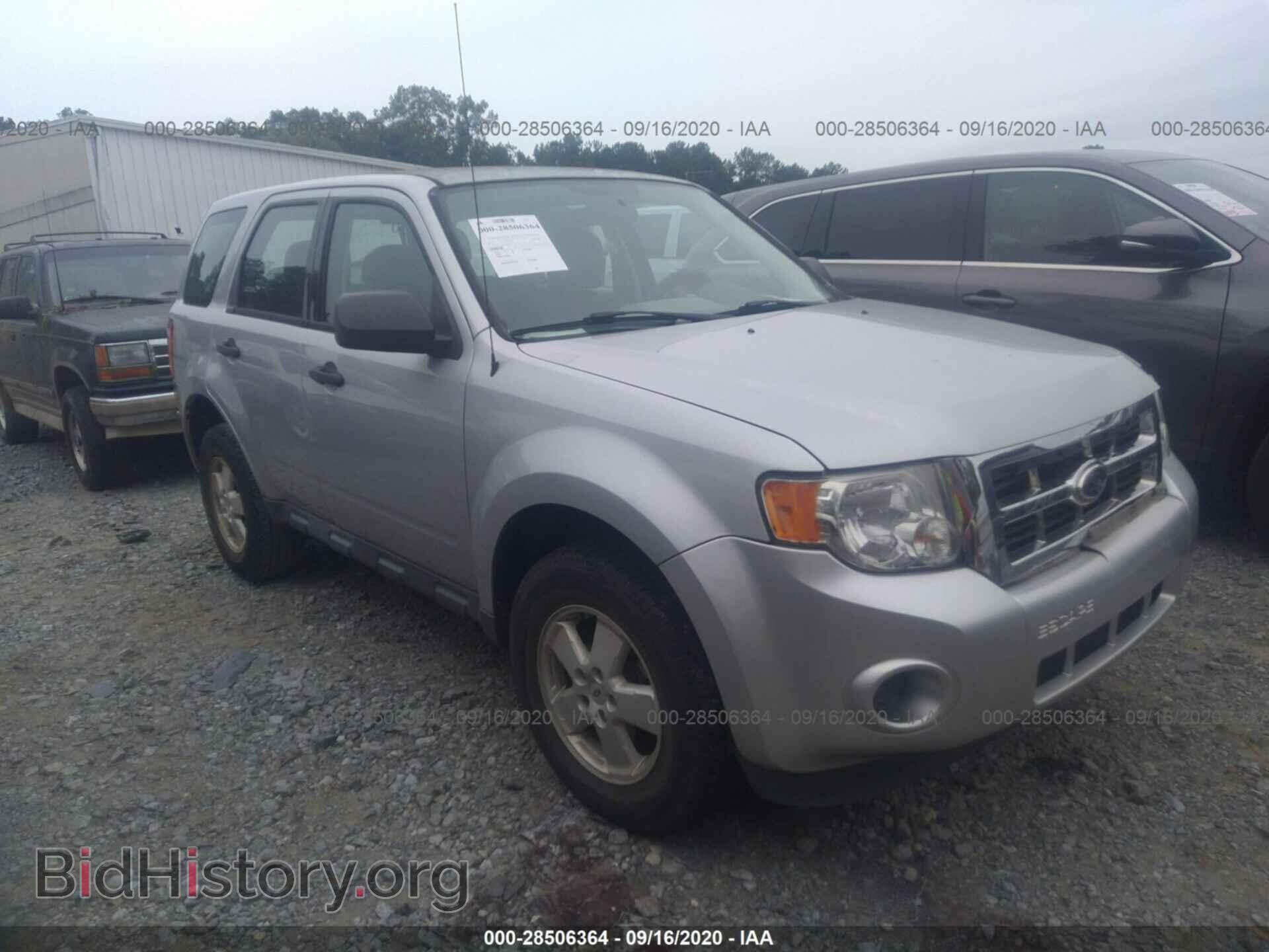 Фотография 1FMCU0C76CKB26393 - FORD ESCAPE 2012