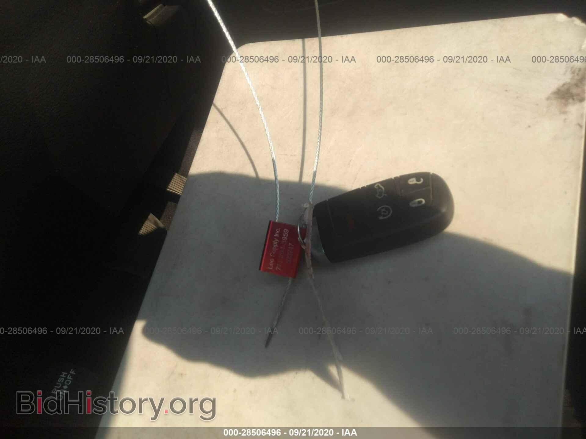 2016 DODGE CHALLENGER - VIN: 2C3CDZAG0GH124734 - Фото 11