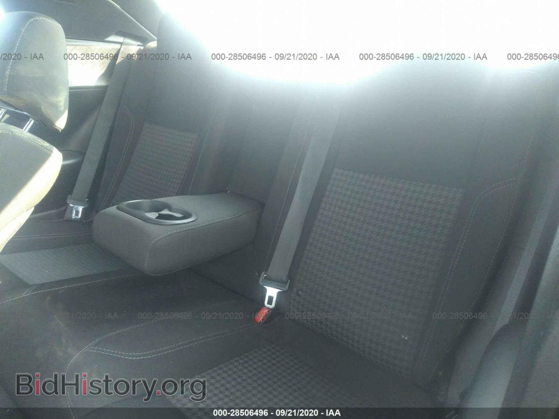 2016 DODGE CHALLENGER - VIN: 2C3CDZAG0GH124734 - Фото 8