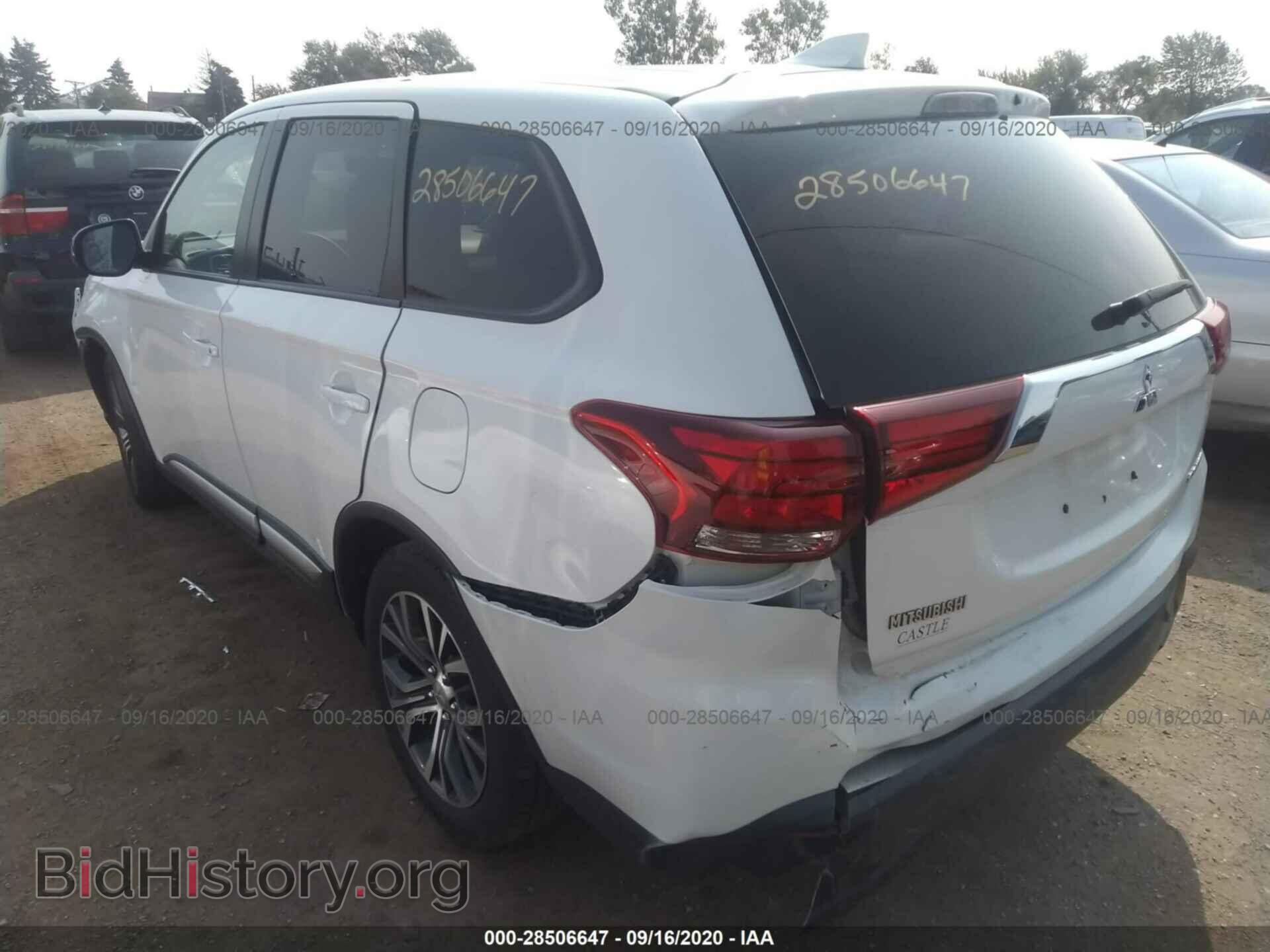 2018 MITSUBISHI OUTLANDER - VIN: JA4AD2A33JZ003351 - Фото 3