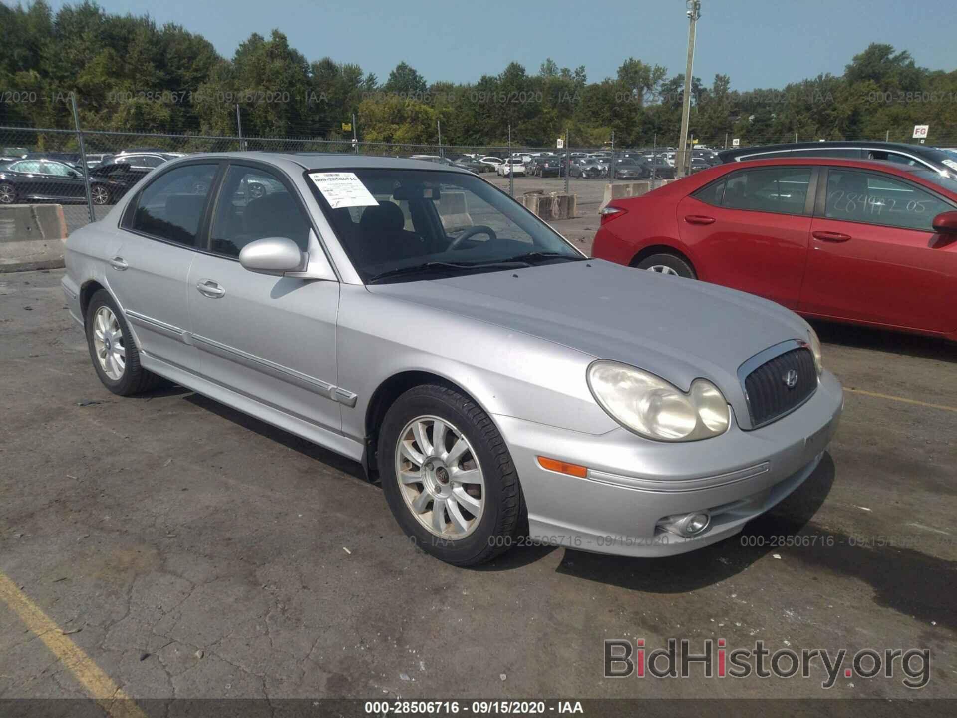 Photo KMHWF35H14A011836 - HYUNDAI SONATA 2004