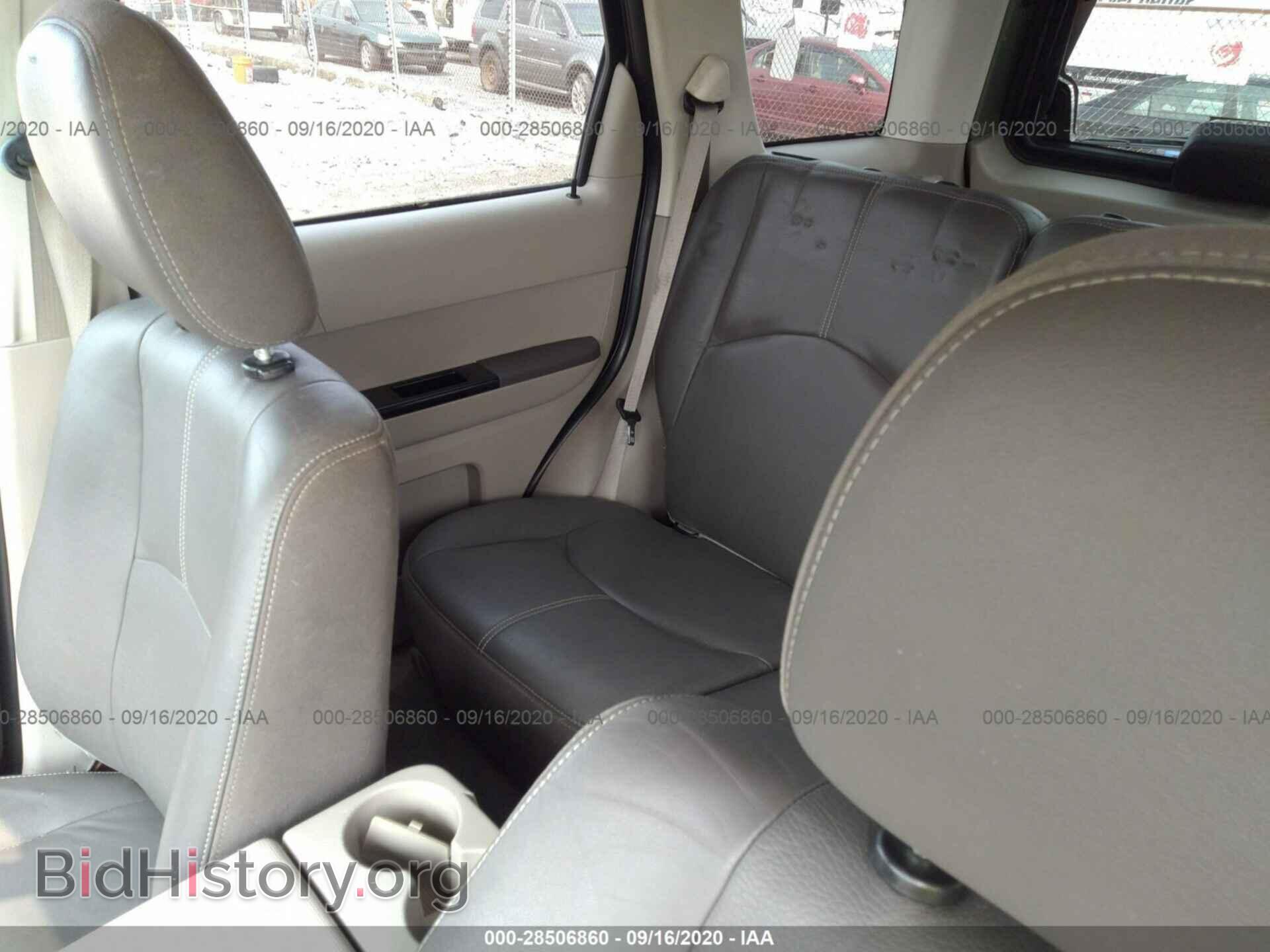 2008 MAZDA TRIBUTE - VIN: 4F2CZ96178KM11659 - Фото 8