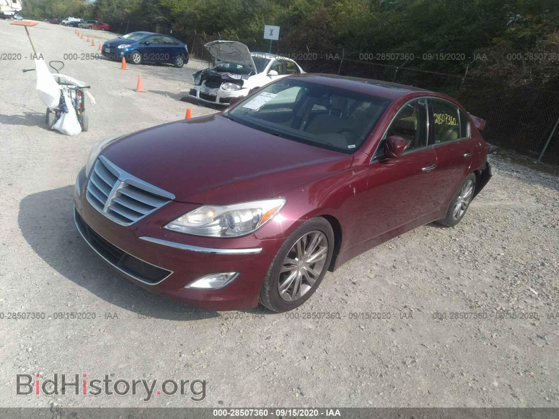 2012 HYUNDAI GENESIS - VIN: KMHGC4DD8CU166706 - Фото 2
