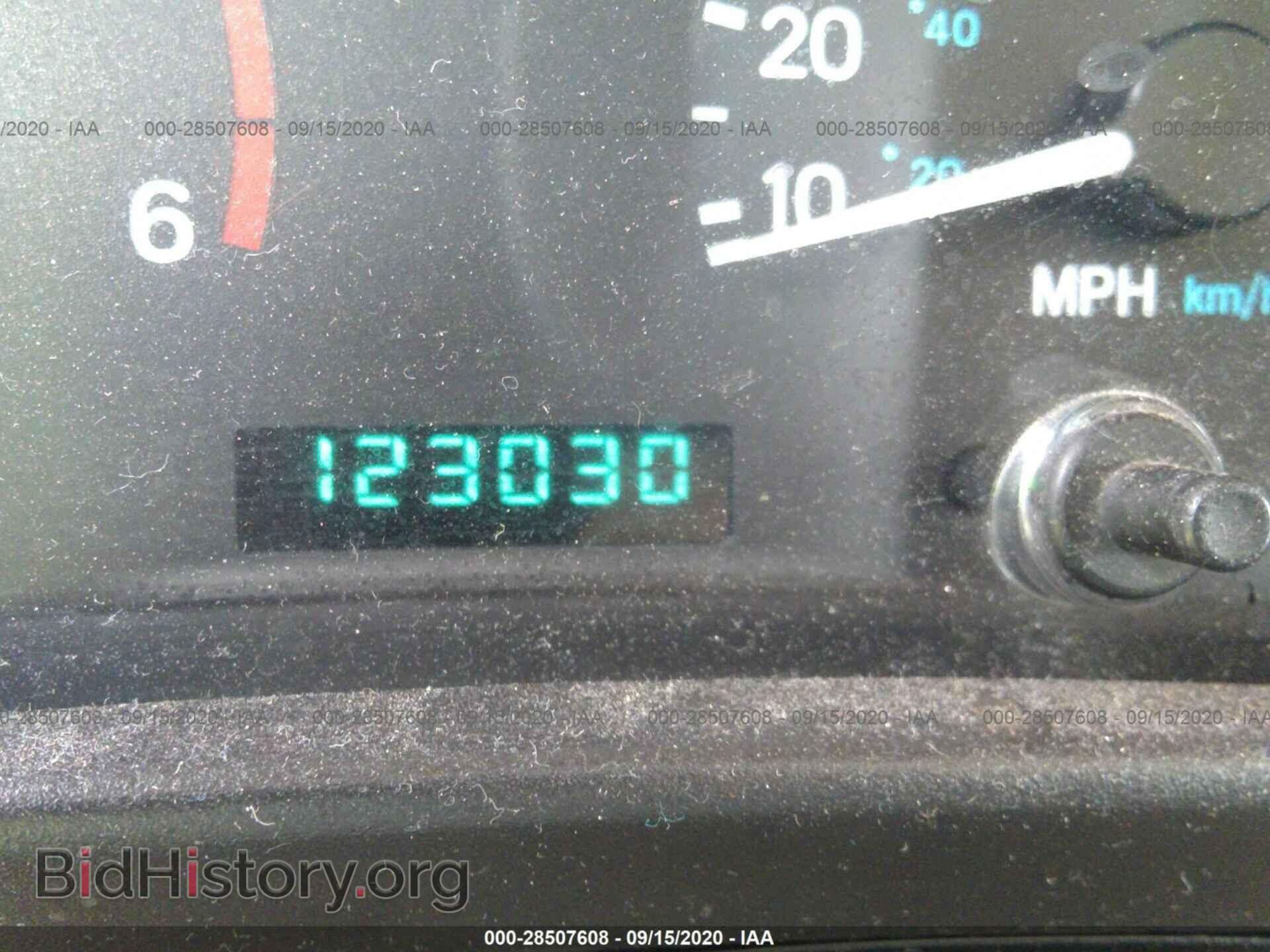 2000 JEEP WRANGLER - VIN: 1J4FA59S3YP719085 - Фото 7