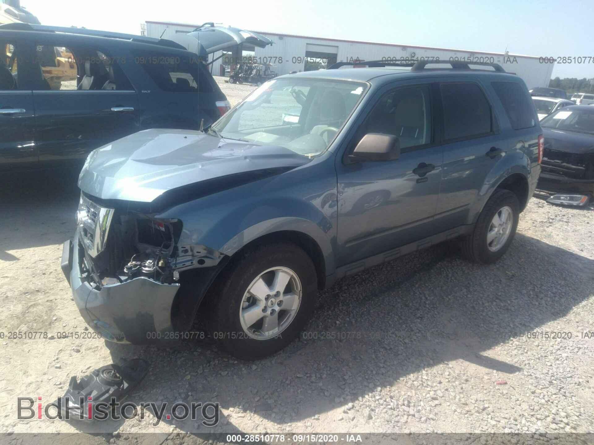2011 FORD ESCAPE - VIN: 1FMCU0DG1BKC60371 - Фото 2