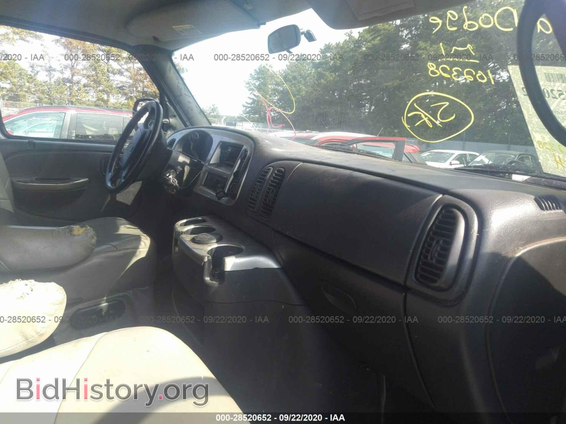 2002 DODGE RAM VAN - VIN: 2B6HB11Y02K146377 - Photo 5