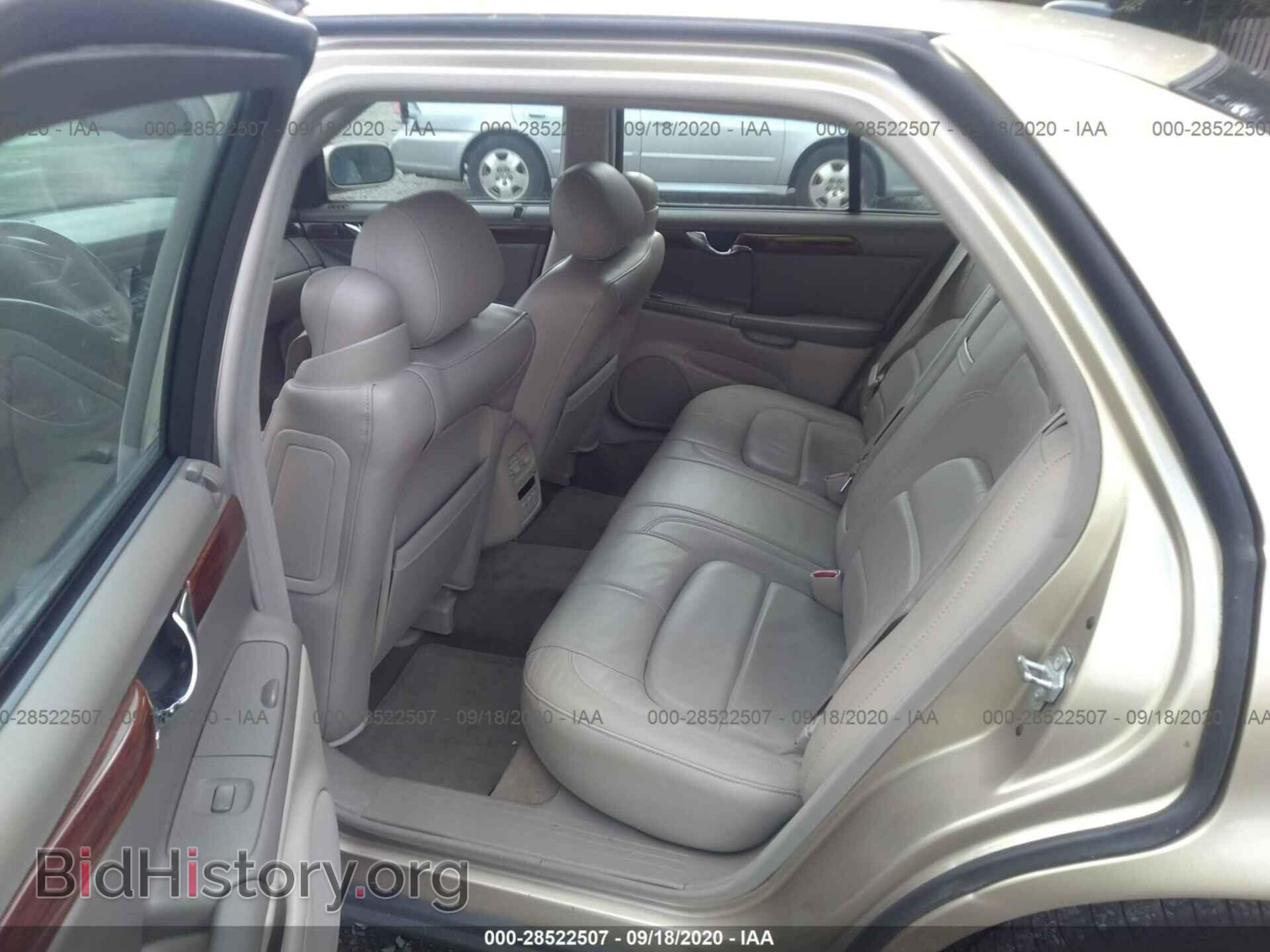 2005 CADILLAC DEVILLE - VIN: 1G6KD54Y55U216021 - Photo 8