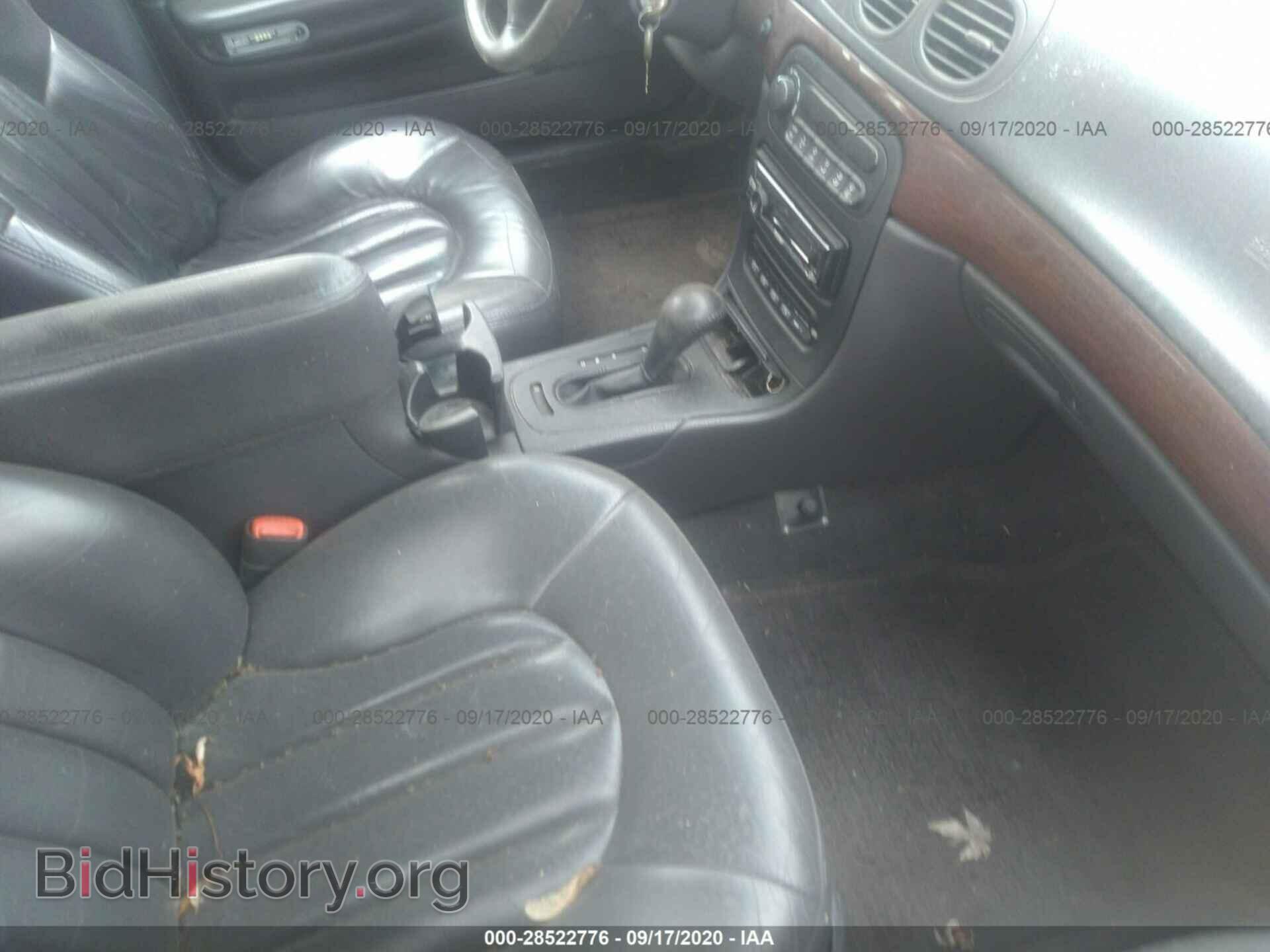 2000 CHRYSLER 300M - VIN: 2C3HE66G2YH375220 - Фото 5