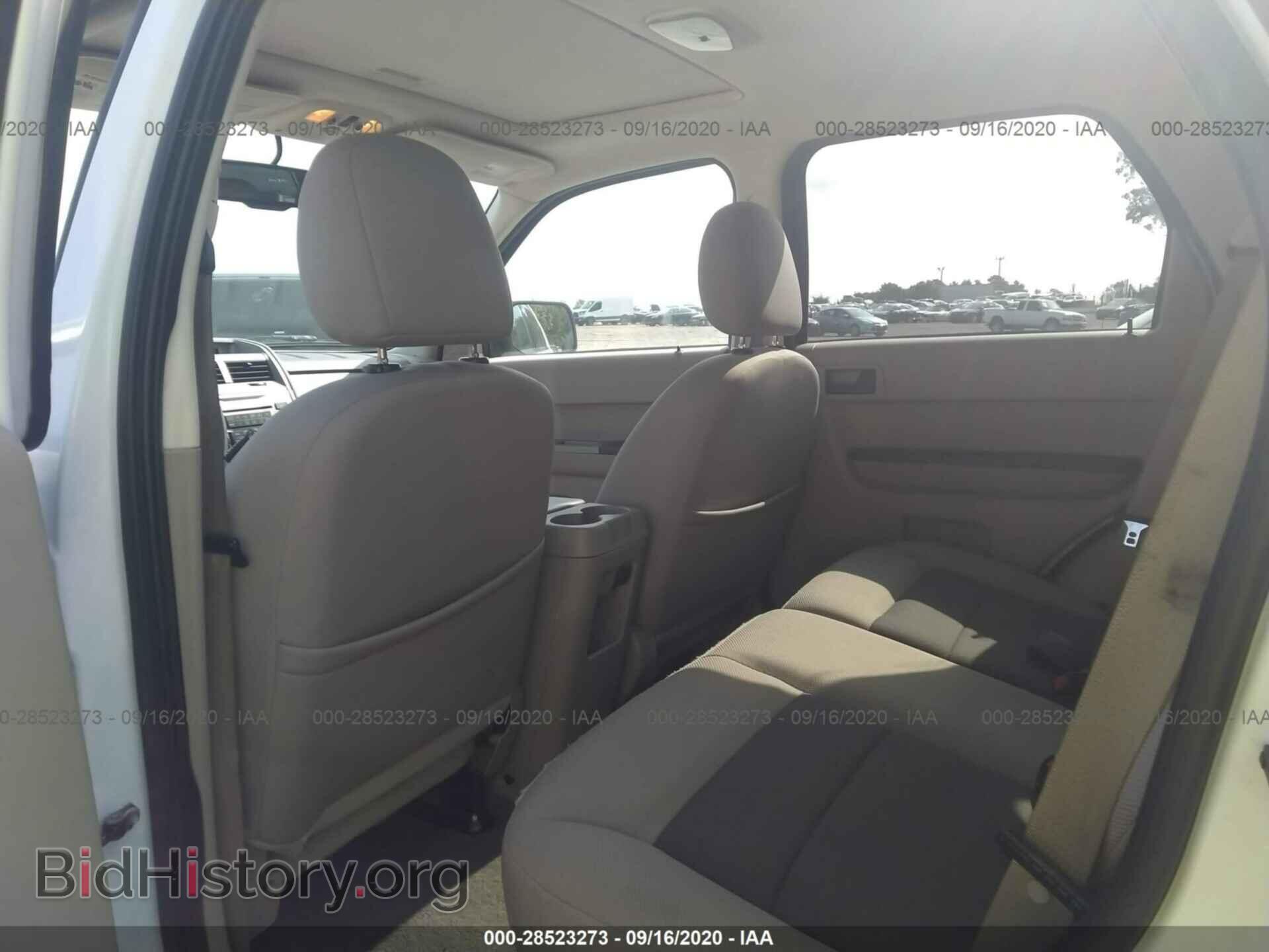 2008 FORD ESCAPE - VIN: 1FMCU93178KB26393 - Фото 8