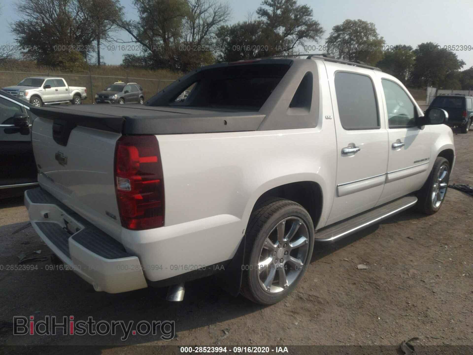 2008 CHEVROLET AVALANCHE - VIN: 3GNFK12398G202402 - Фото 4