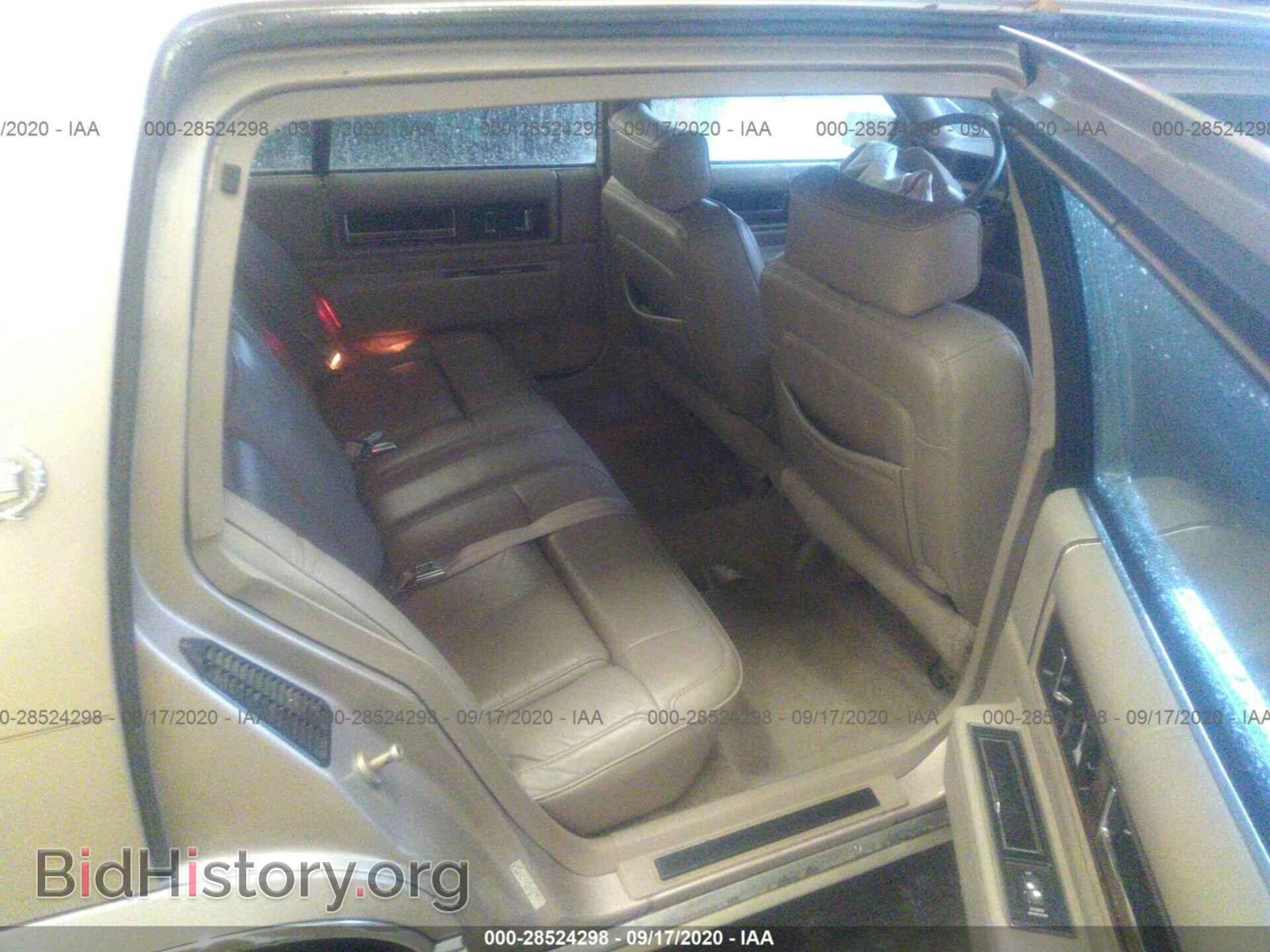 1990 CADILLAC DEVILLE - VIN: 1G6CD5331L4270312 - Photo 8
