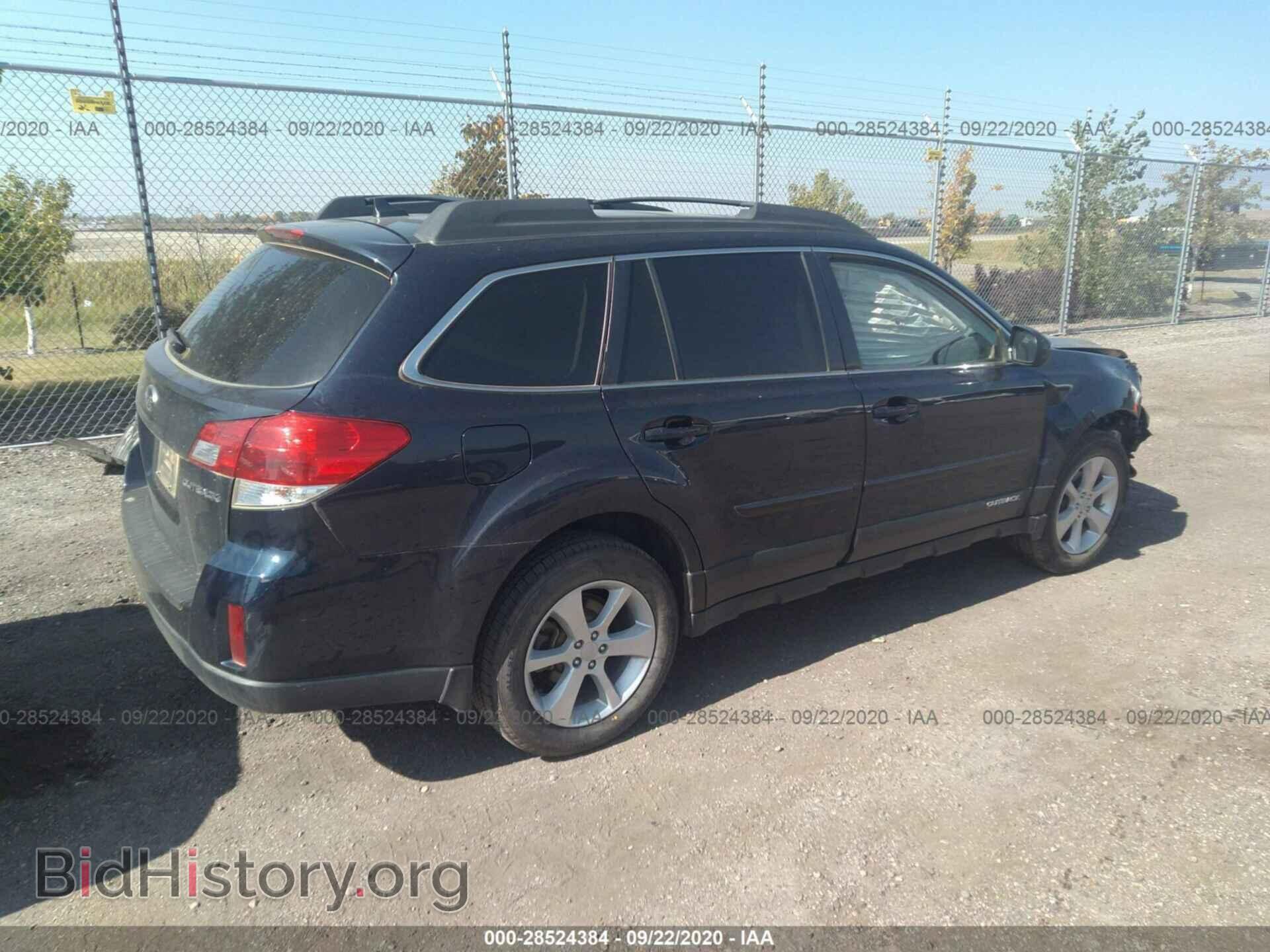 2014 SUBARU OUTBACK - VIN: 4S4BRCEC8E3221723 - Фото 4