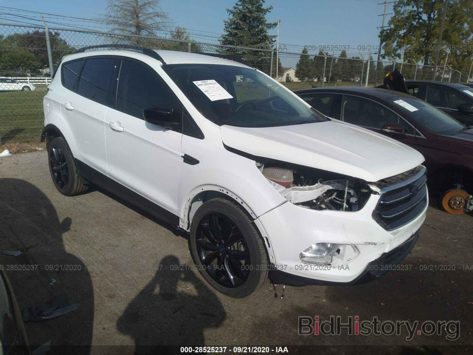 Photo 1FMCU0GD0JUD03022 - FORD ESCAPE 2018