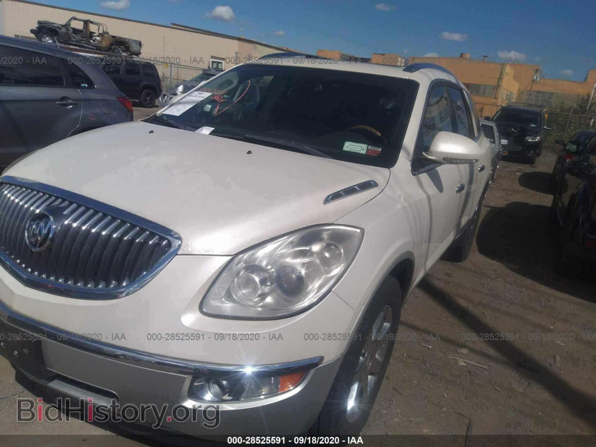2008 BUICK ENCLAVE - VIN: 5GAEV23728J242520 - Фото 2