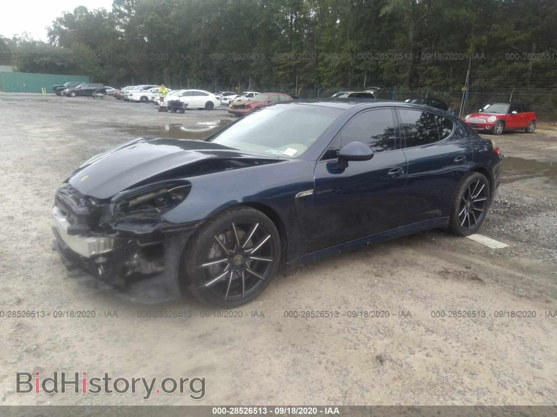 2012 PORSCHE PANAMERA - VIN: WP0AA2A78CL071703 - Фото 2