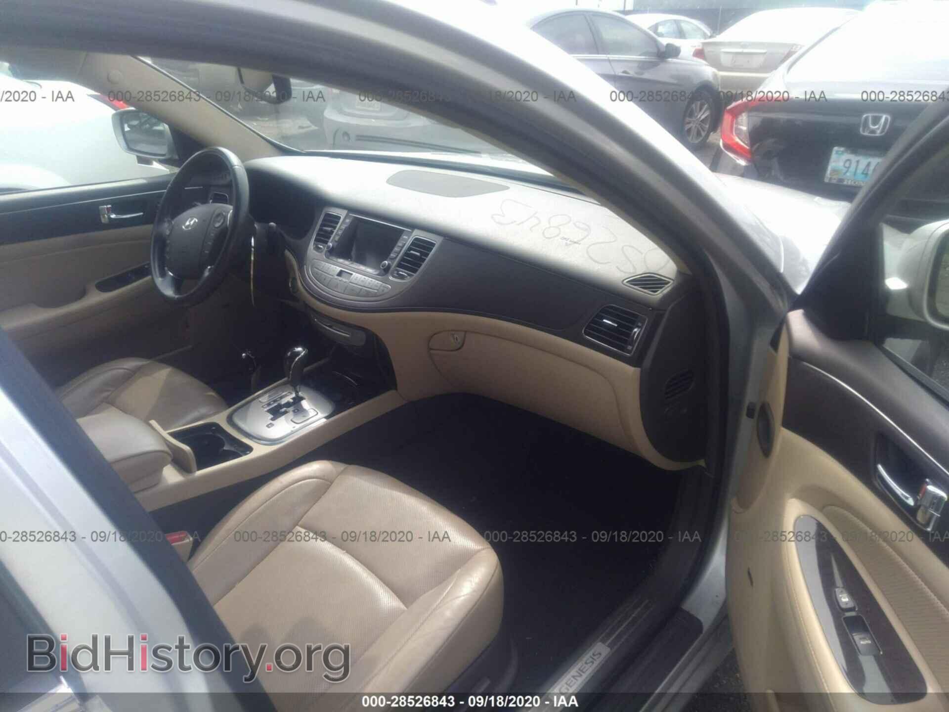 2010 HYUNDAI GENESIS - VIN: KMHGC4DE4AU082193 - Фото 5