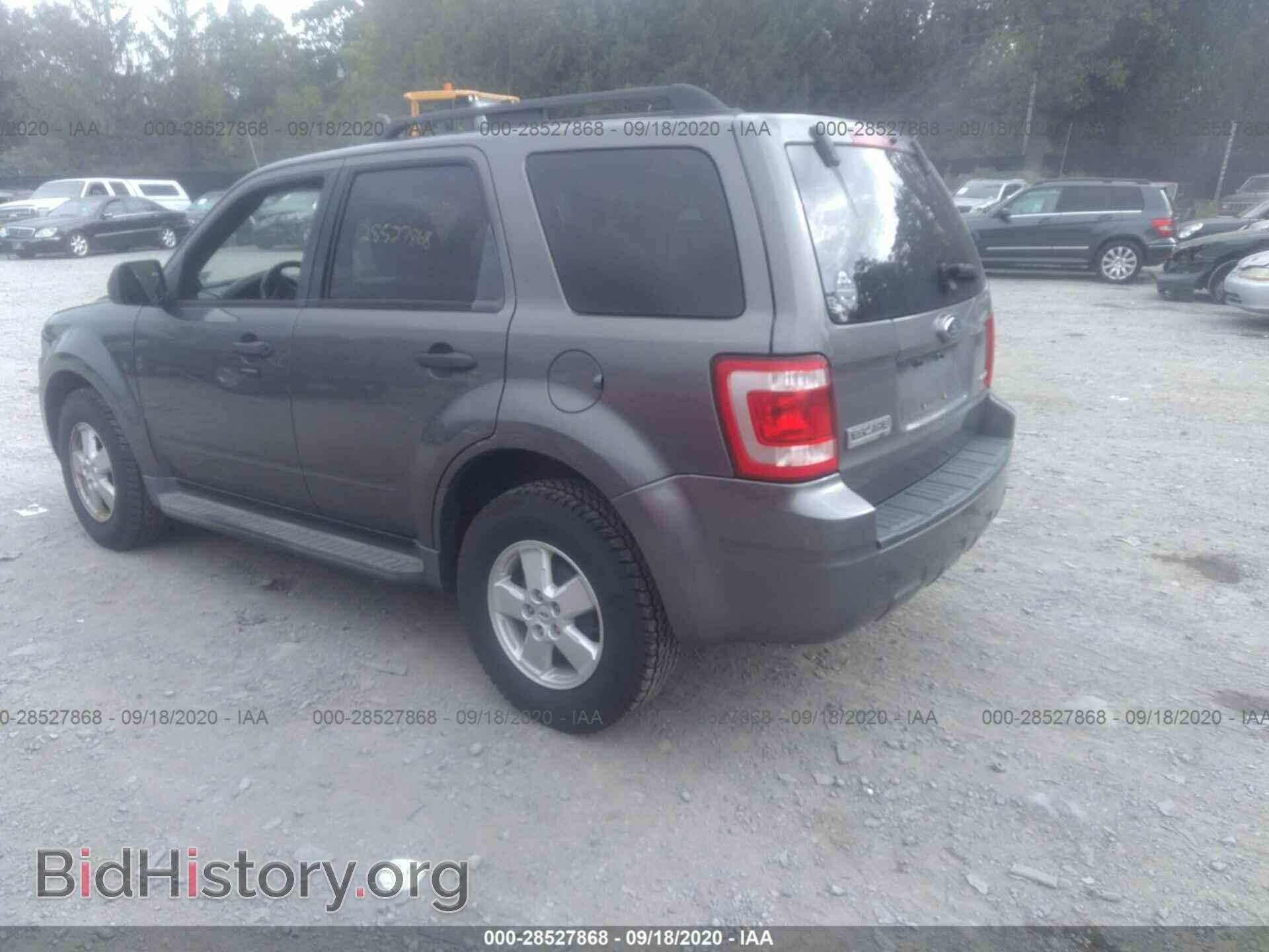 2009 FORD ESCAPE - VIN: 1FMCU93G19KB10647 - Фото 3