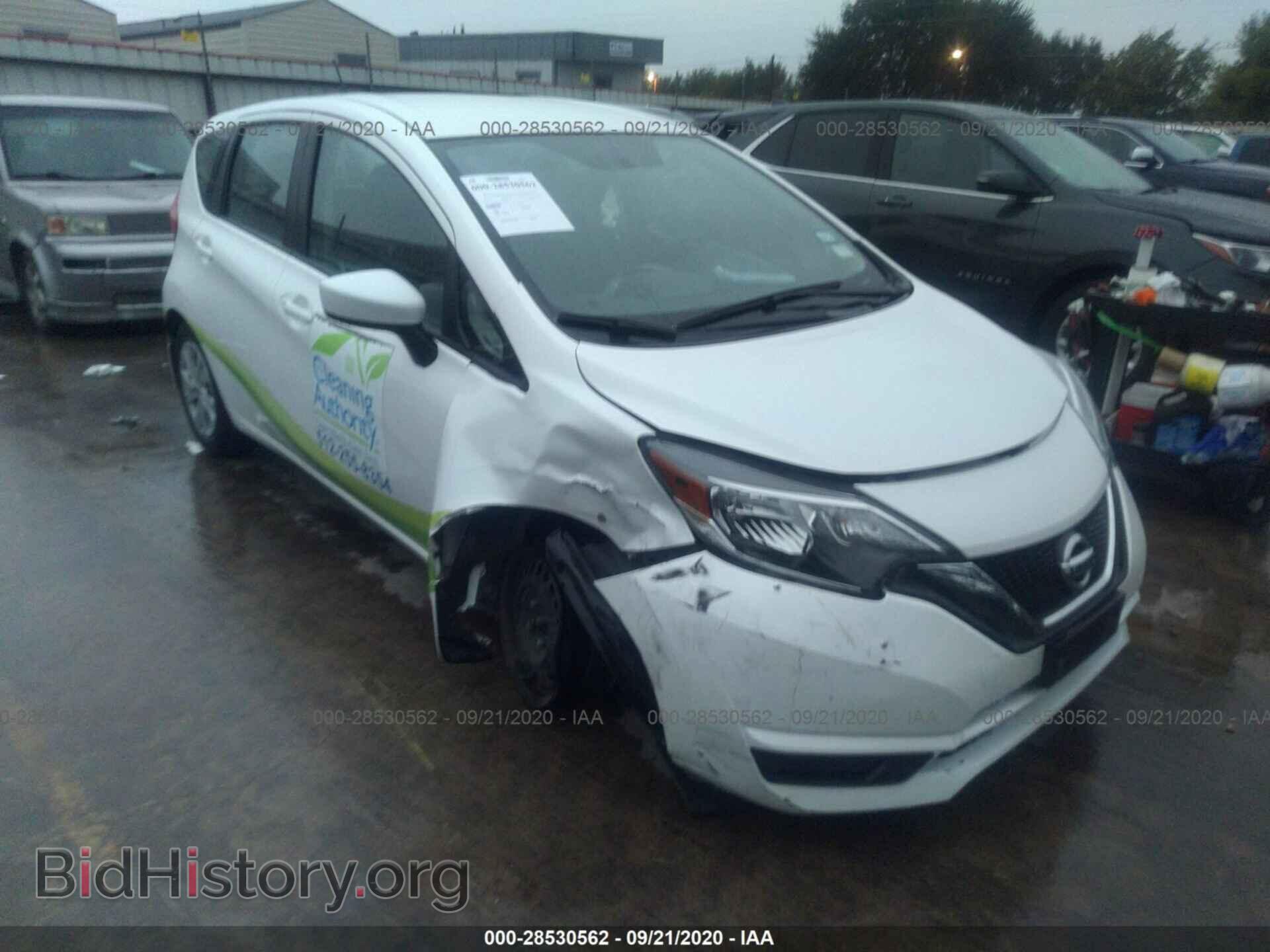 Photo 3N1CE2CP5JL357894 - NISSAN VERSA NOTE 2018