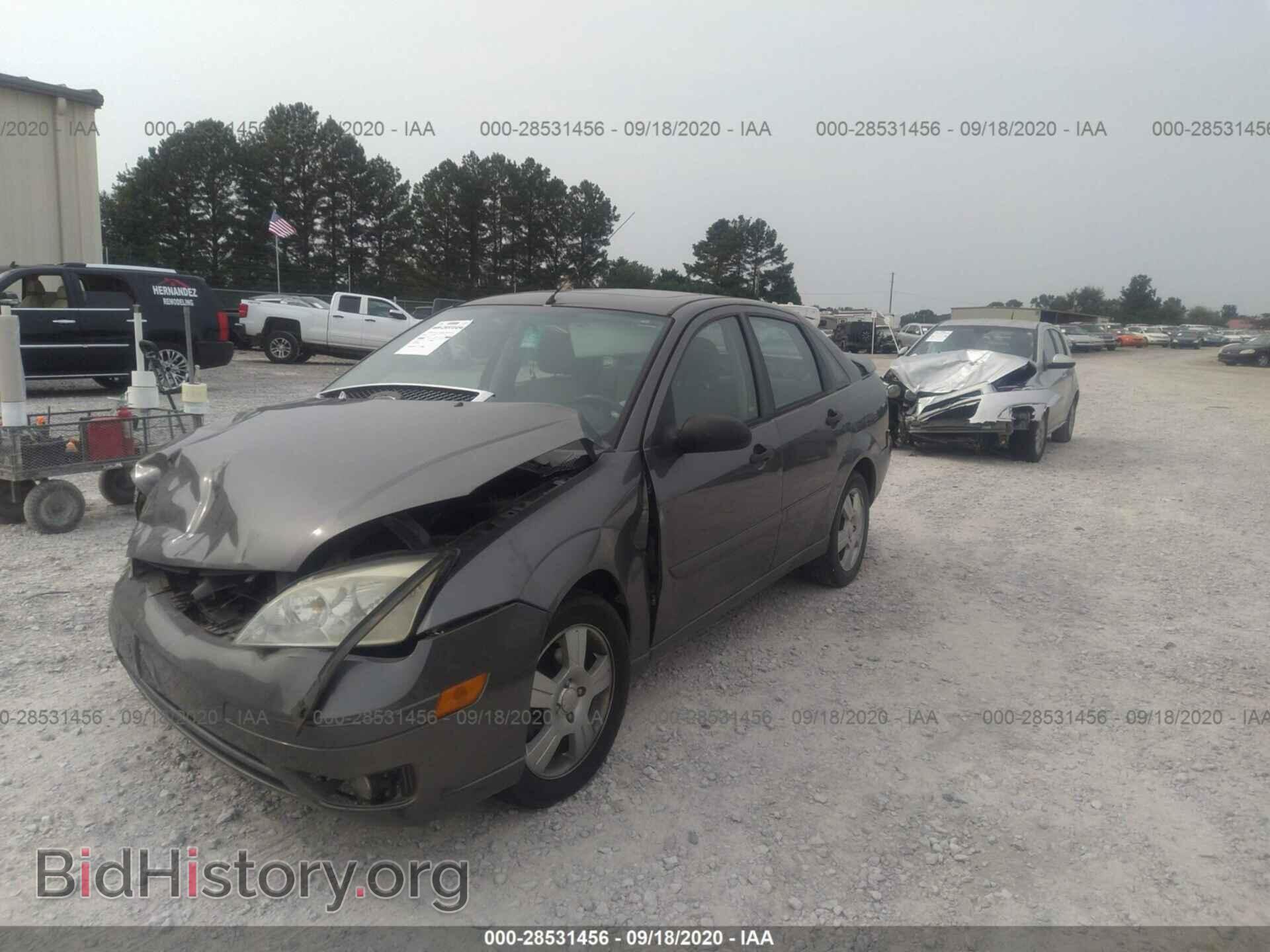 2006 FORD FOCUS - VIN: 1FAFP34N06W142017 - Фото 2