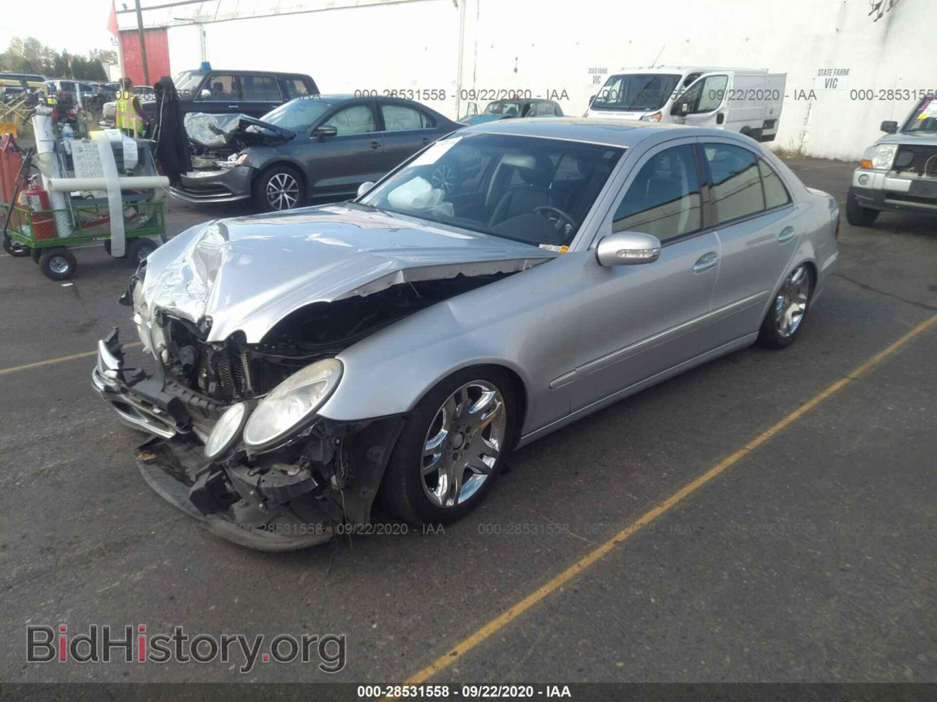 2003 MERCEDES-BENZ E-CLASS - VIN: WDBUF70J93A257883 - Фото 2