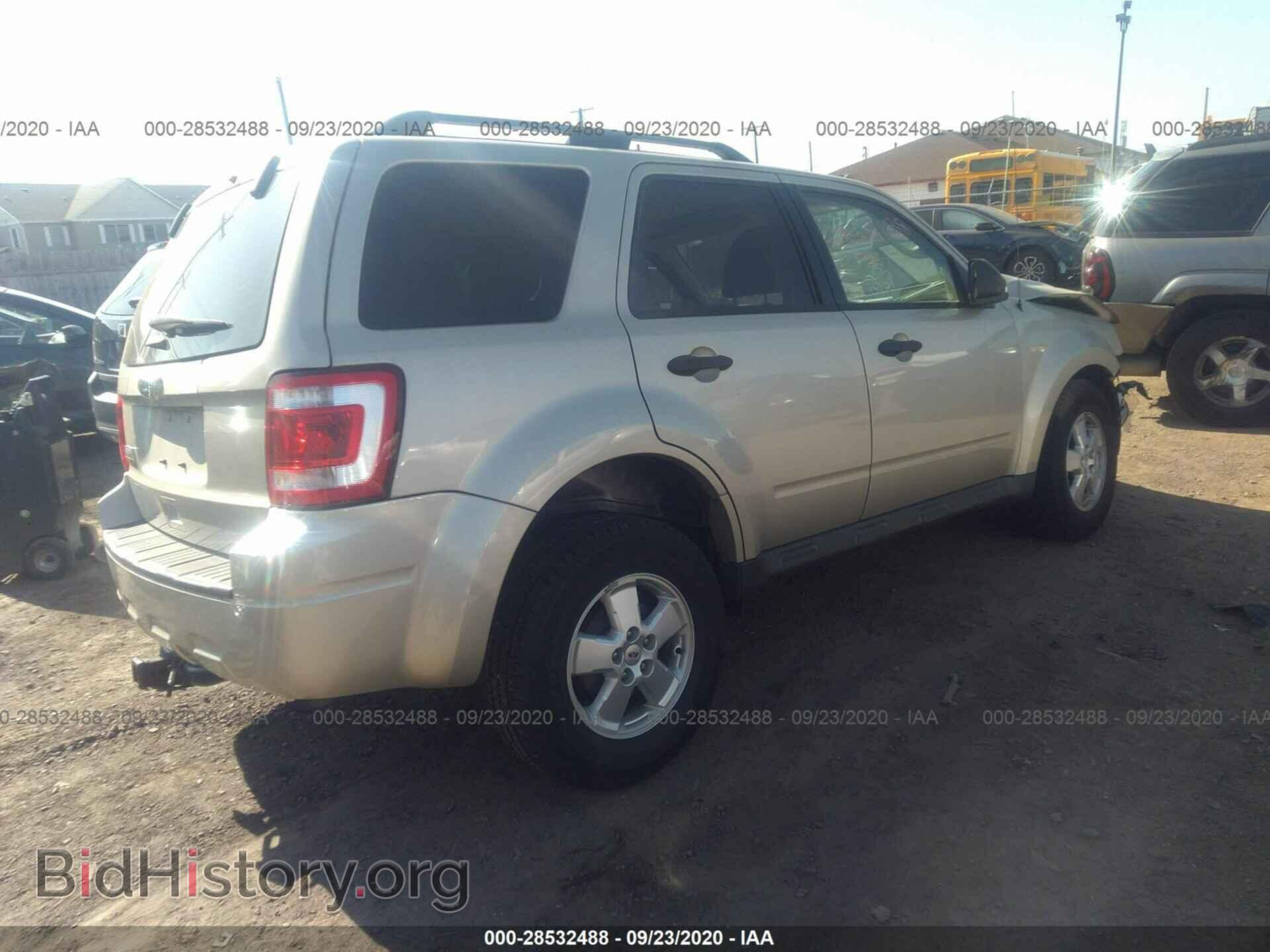 2012 FORD ESCAPE - VIN: 1FMCU0D71CKB39132 - Photo 4
