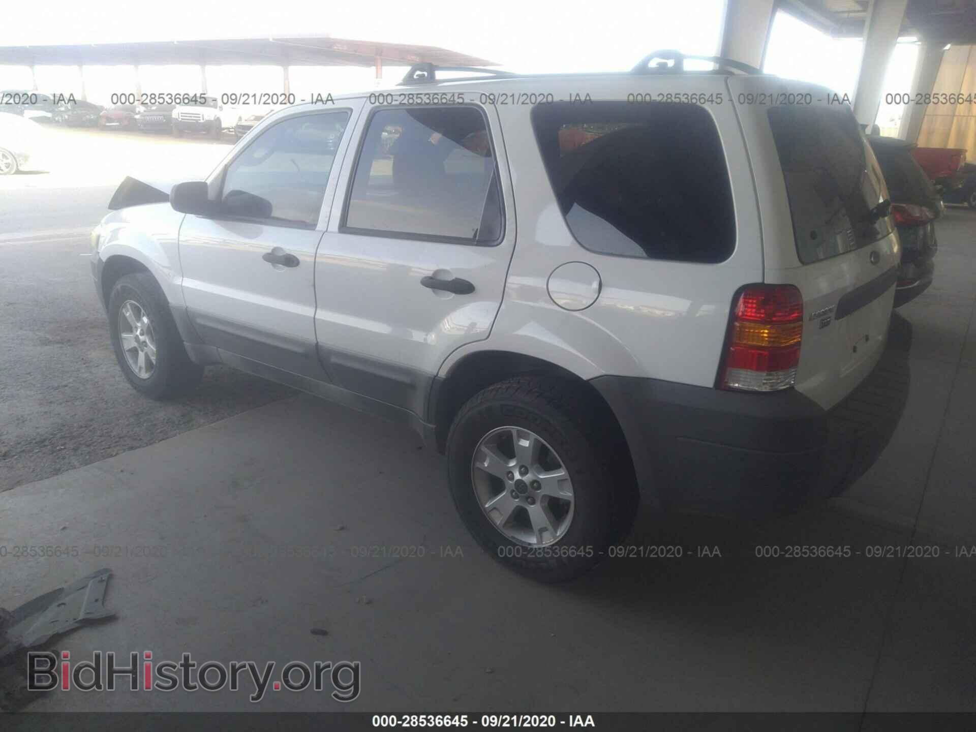 2005 FORD ESCAPE - VIN: 1FMYU93195KD85842 - Фото 3