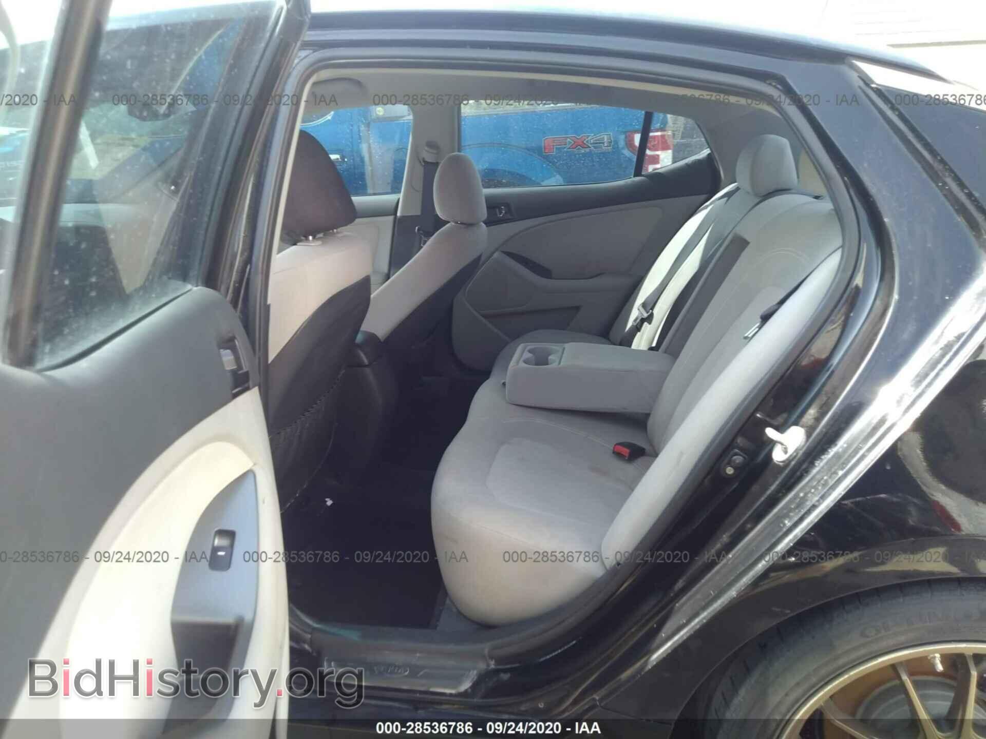 2011 KIA OPTIMA - VIN: KNAGM4A73B5068060 - Фото 8