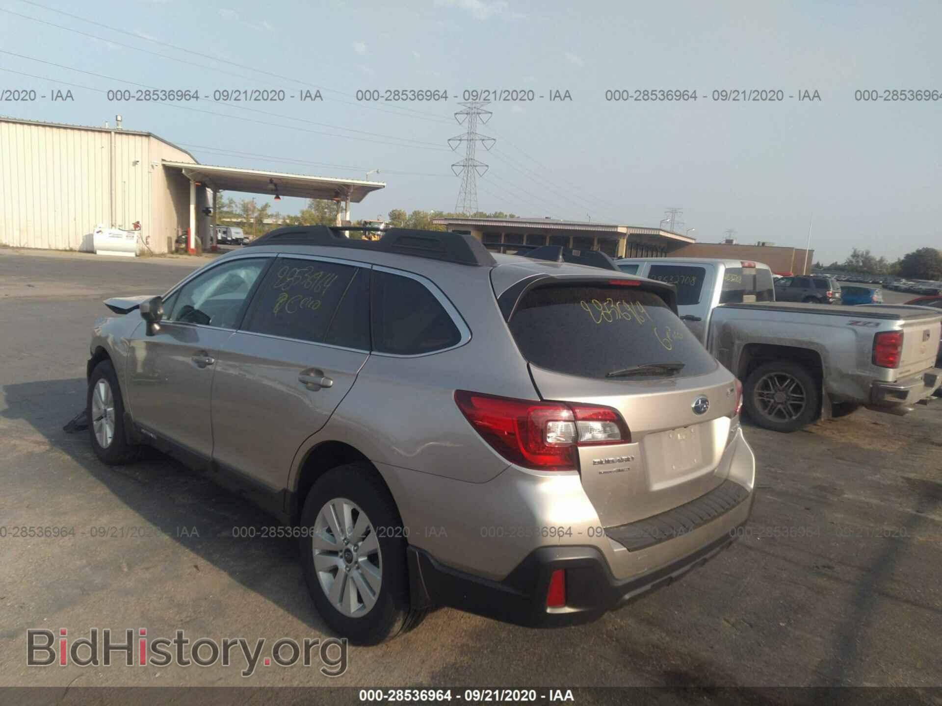 2019 SUBARU OUTBACK - VIN: 4S4BSAFC9K3230384 - Фото 3