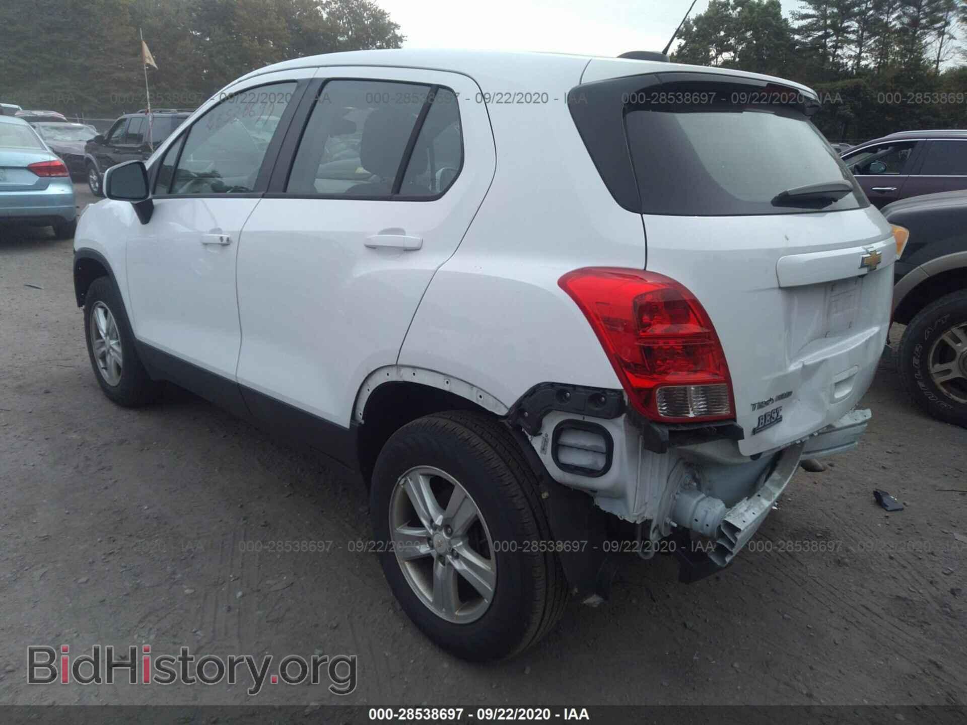 2017 CHEVROLET TRAX - VIN: 3GNCJNSB3HL287068 - Photo 3