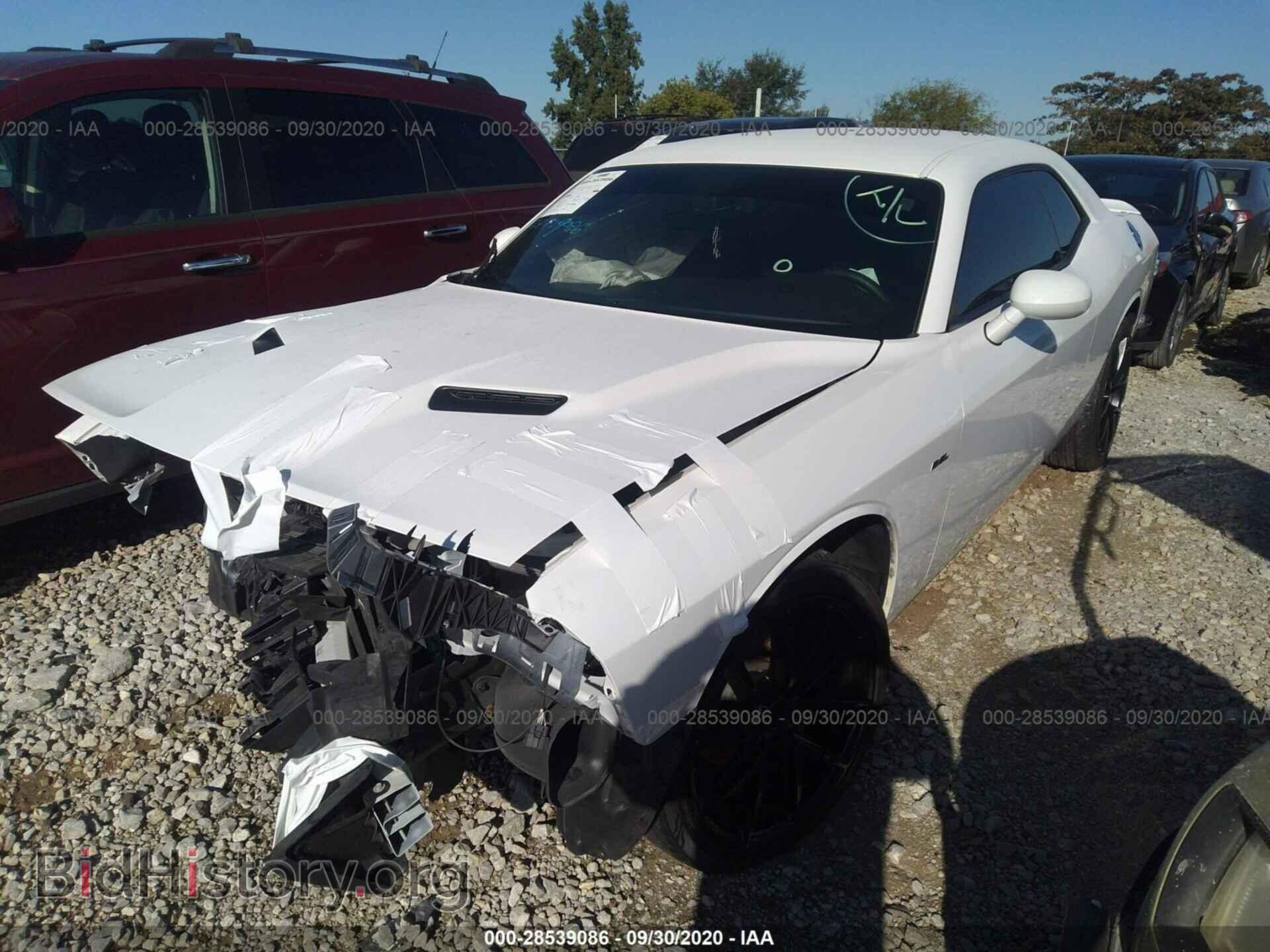 2018 DODGE CHALLENGER - VIN: 2C3CDZAG5JH318375 - Photo 2