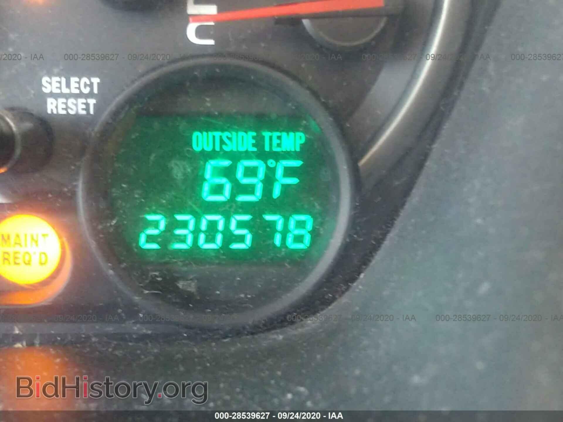 2005 HONDA PILOT - VIN: 5FNYF18405B063140 - Фото 7