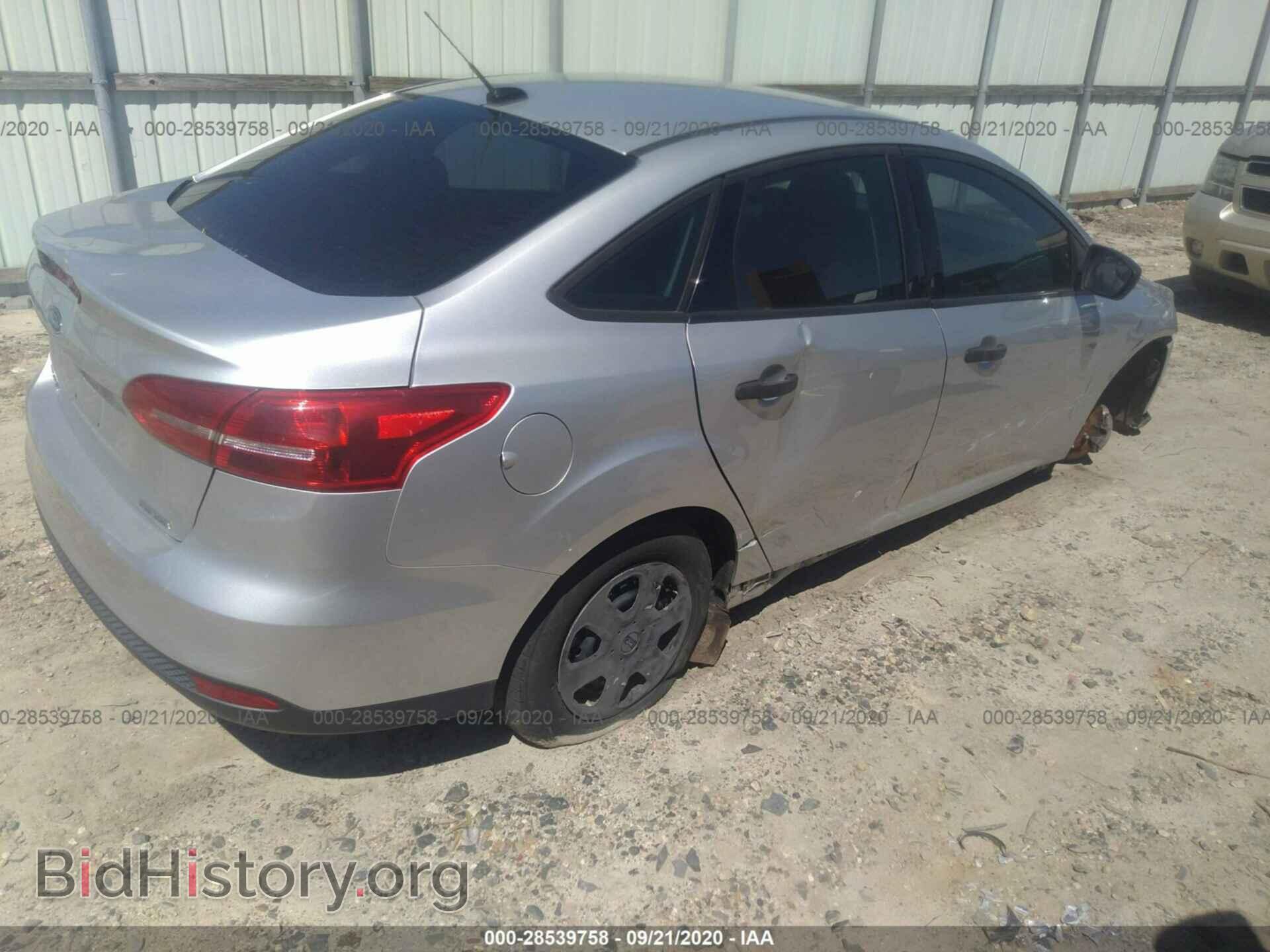 2016 FORD FOCUS - VIN: 1FADP3E22GL237581 - Photo 4