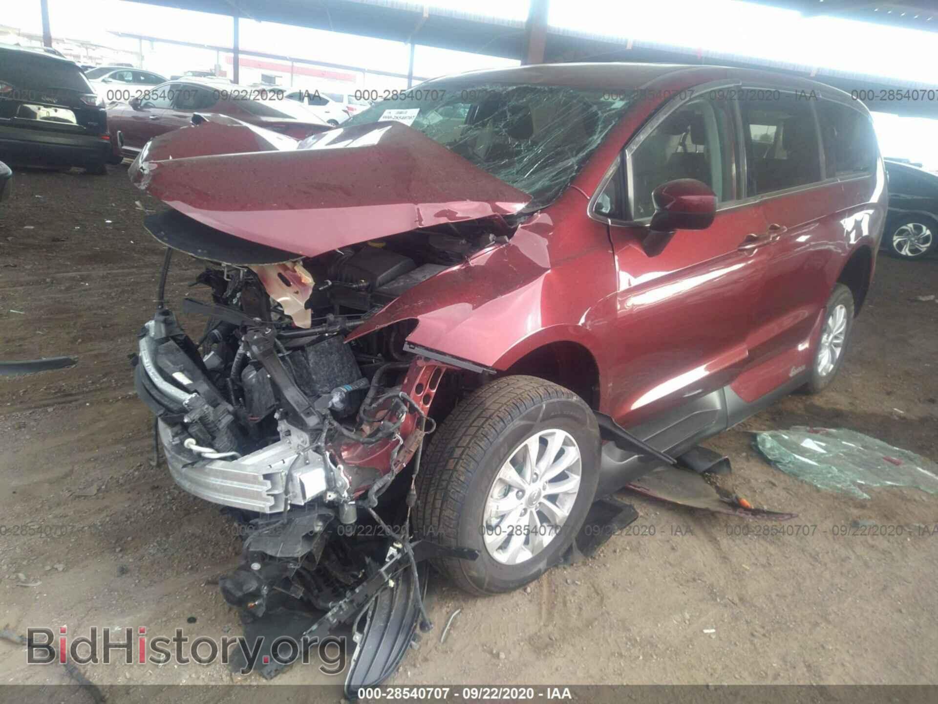 2017 CHRYSLER PACIFICA - VIN: 2C4RC1DGXHR748607 - Фото 2