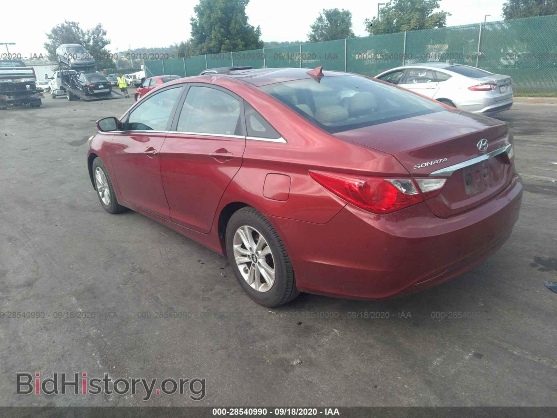 2012 HYUNDAI SONATA - VIN: 5NPEB4AC5CH471682 - Фото 3