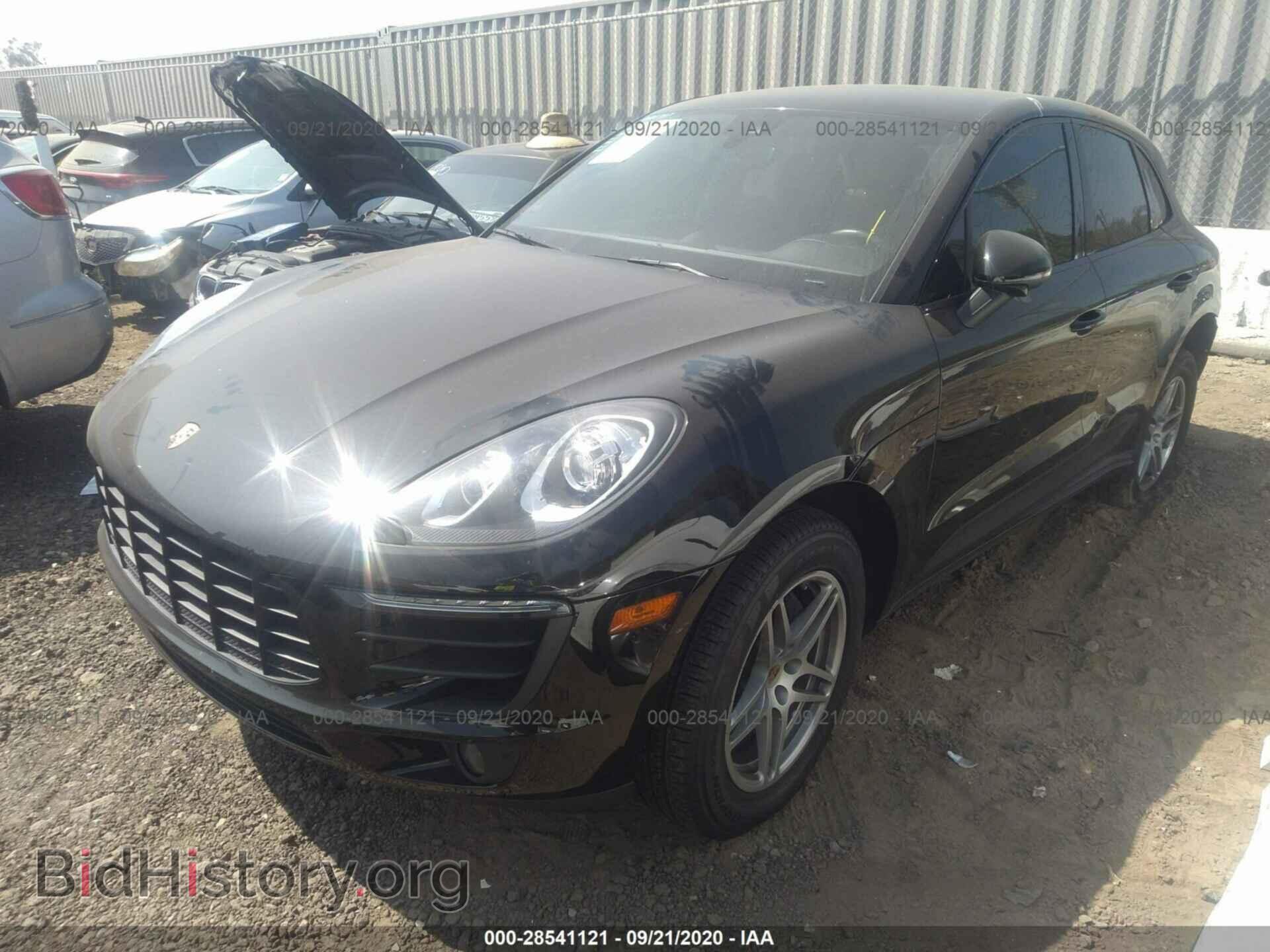 2017 PORSCHE MACAN - VIN: WP1AA2A56HLB83727 - Photo 2