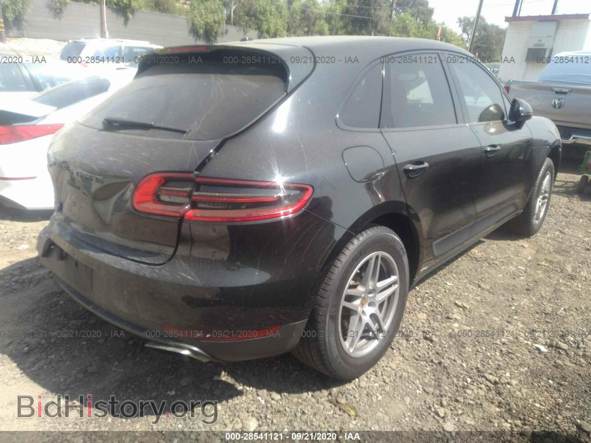 2017 PORSCHE MACAN - VIN: WP1AA2A56HLB83727 - Photo 4