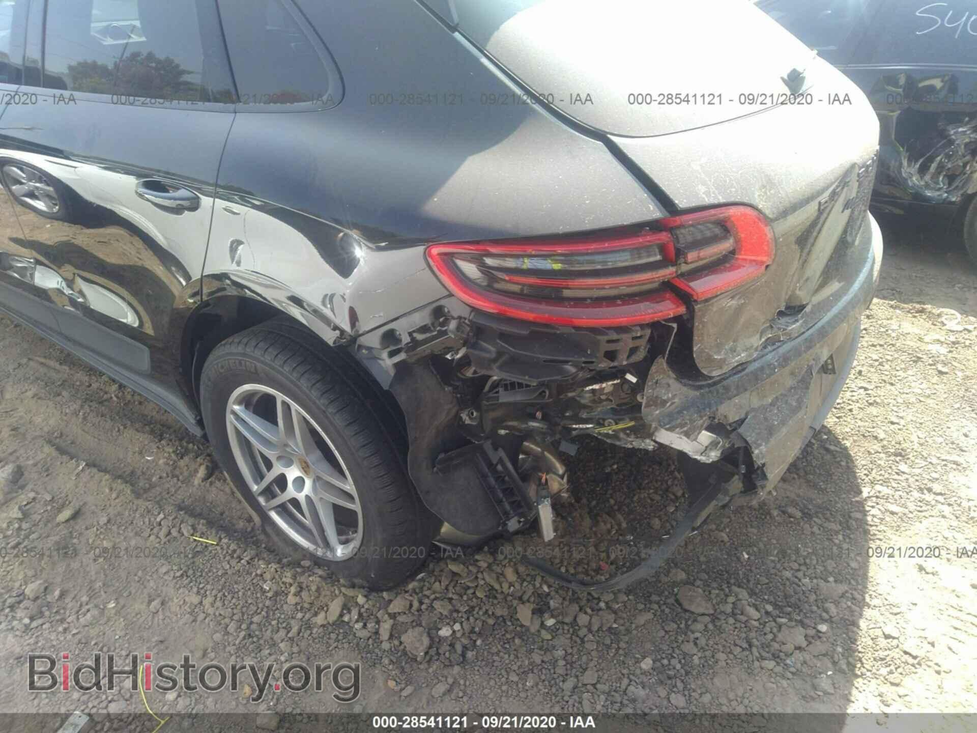 2017 PORSCHE MACAN - VIN: WP1AA2A56HLB83727 - Photo 6