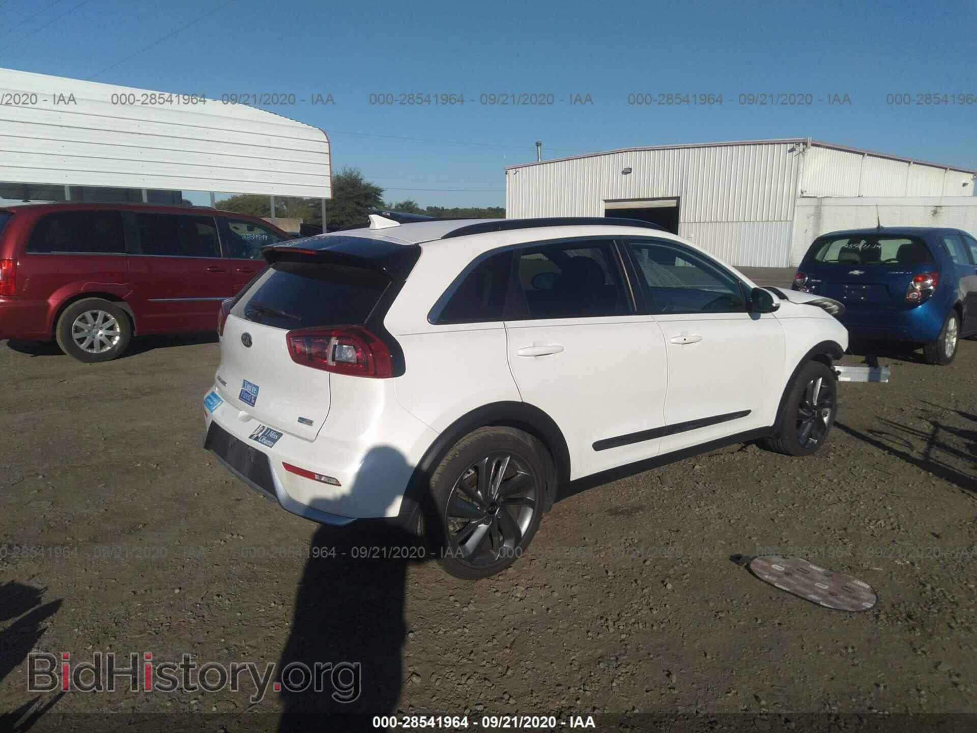 2017 KIA NIRO - VIN: KNDCC3LC3H5067976 - Фото 4