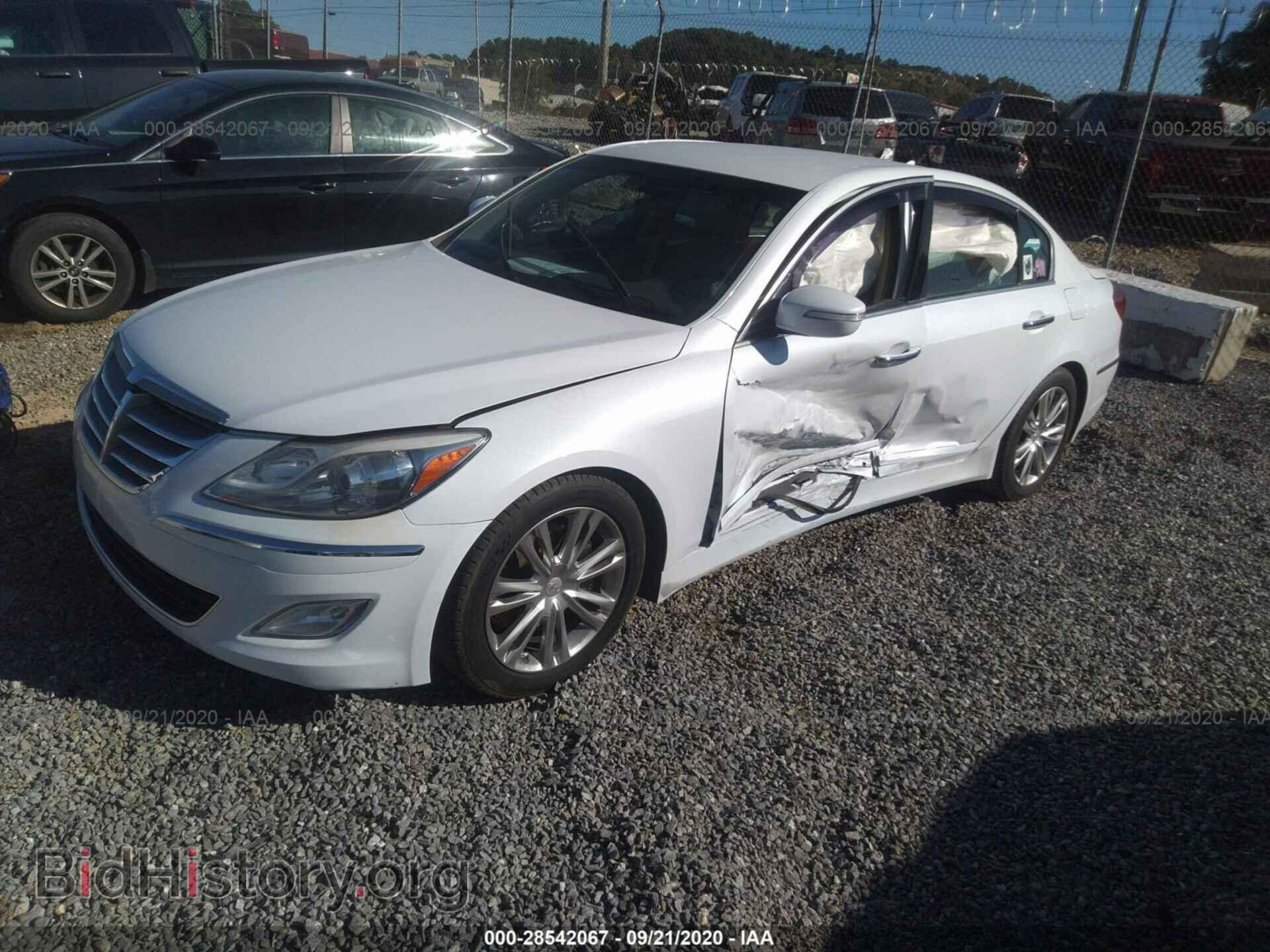 2014 HYUNDAI GENESIS - VIN: KMHGC4DD3EU259765 - Фото 2