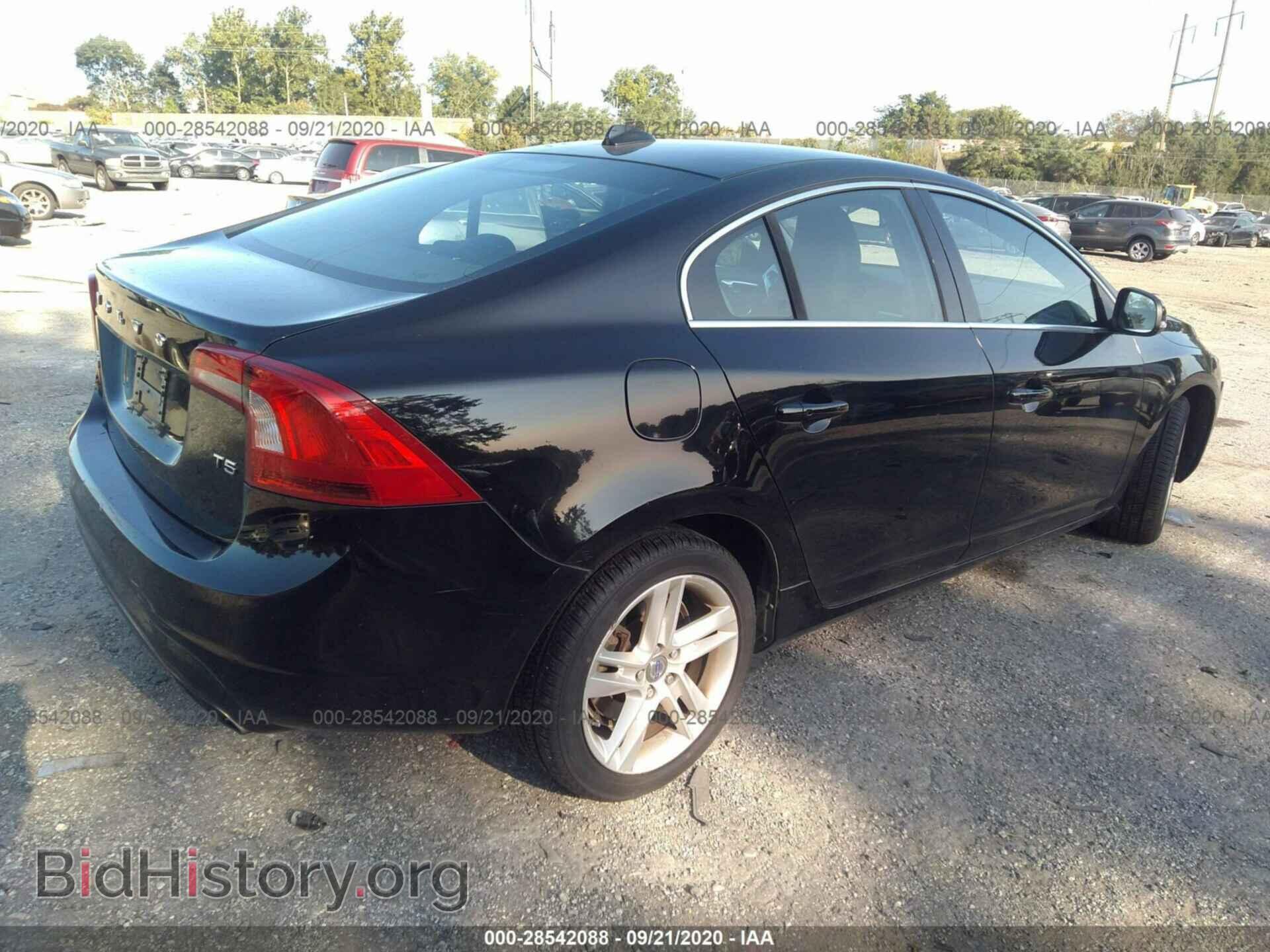 2015 VOLVO S60 - VIN: YV126MFB2F2311444 - Фото 4